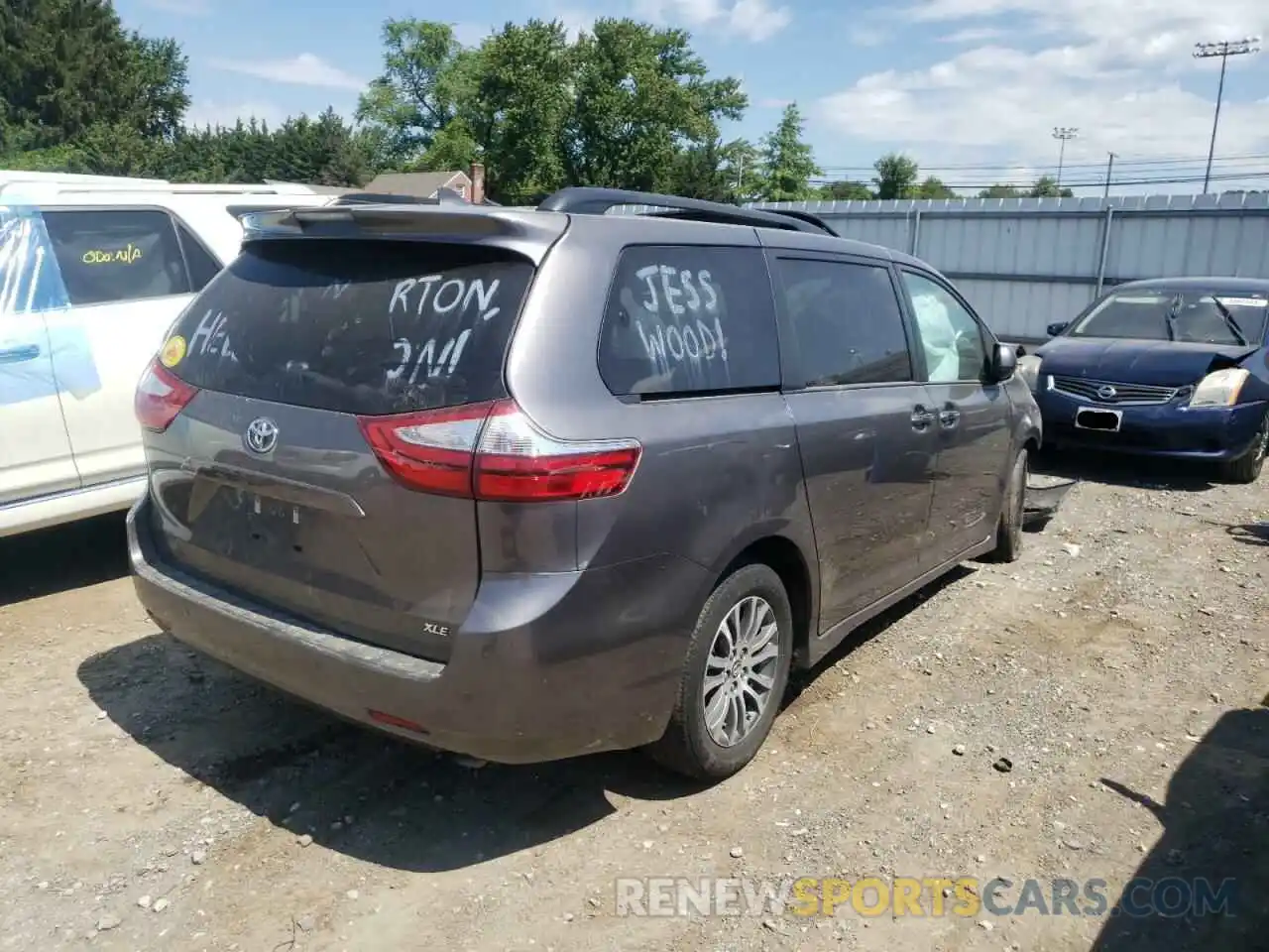 4 Фотография поврежденного автомобиля 5TDYZ3DC8KS973514 TOYOTA SIENNA 2019