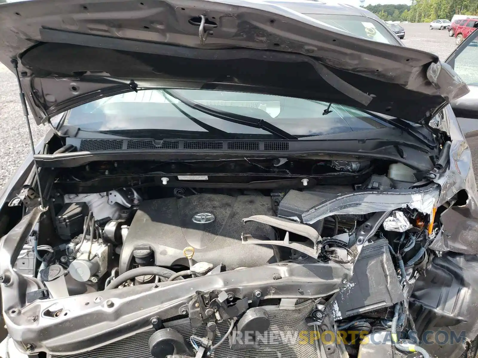 7 Photograph of a damaged car 5TDYZ3DC8KS974663 TOYOTA SIENNA 2019