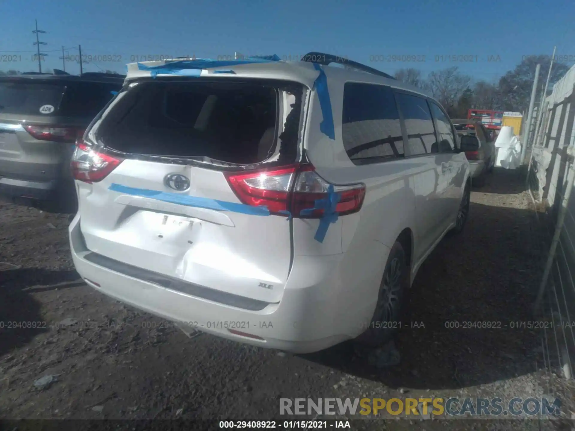 4 Фотография поврежденного автомобиля 5TDYZ3DC8KS978423 TOYOTA SIENNA 2019