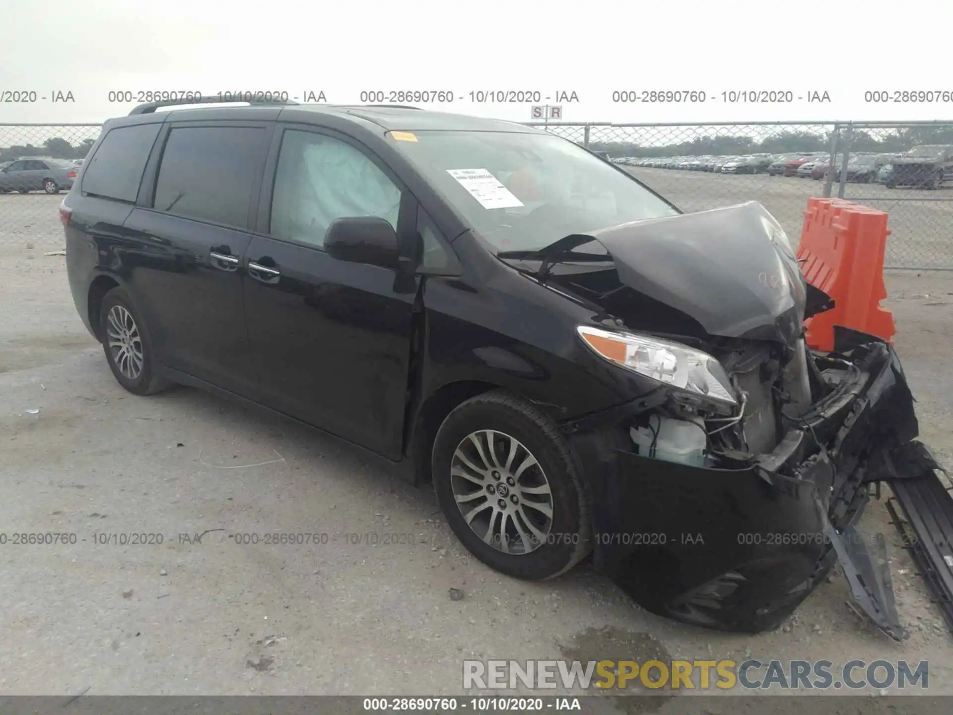 1 Photograph of a damaged car 5TDYZ3DC8KS979832 TOYOTA SIENNA 2019