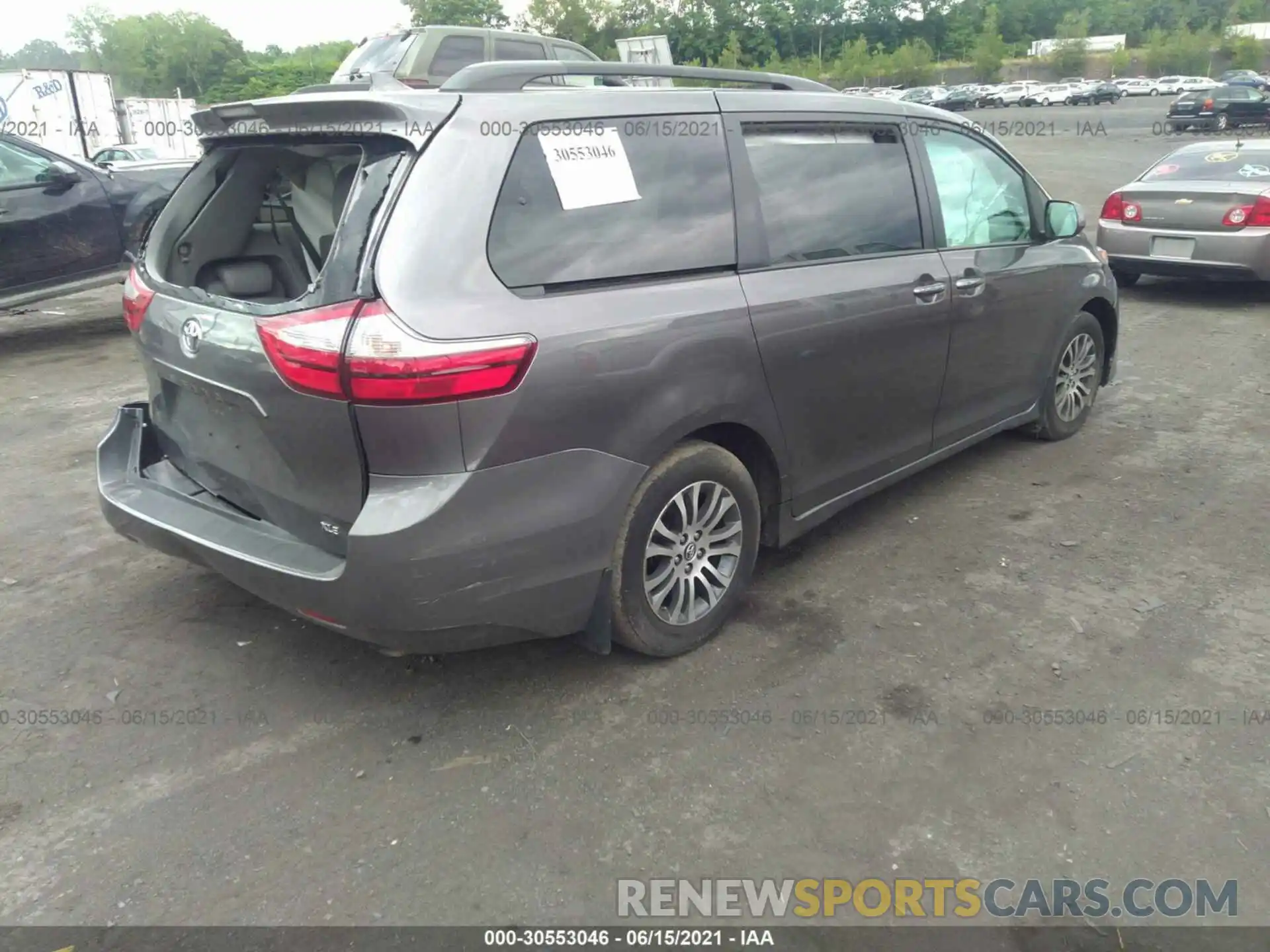 4 Фотография поврежденного автомобиля 5TDYZ3DC8KS981970 TOYOTA SIENNA 2019