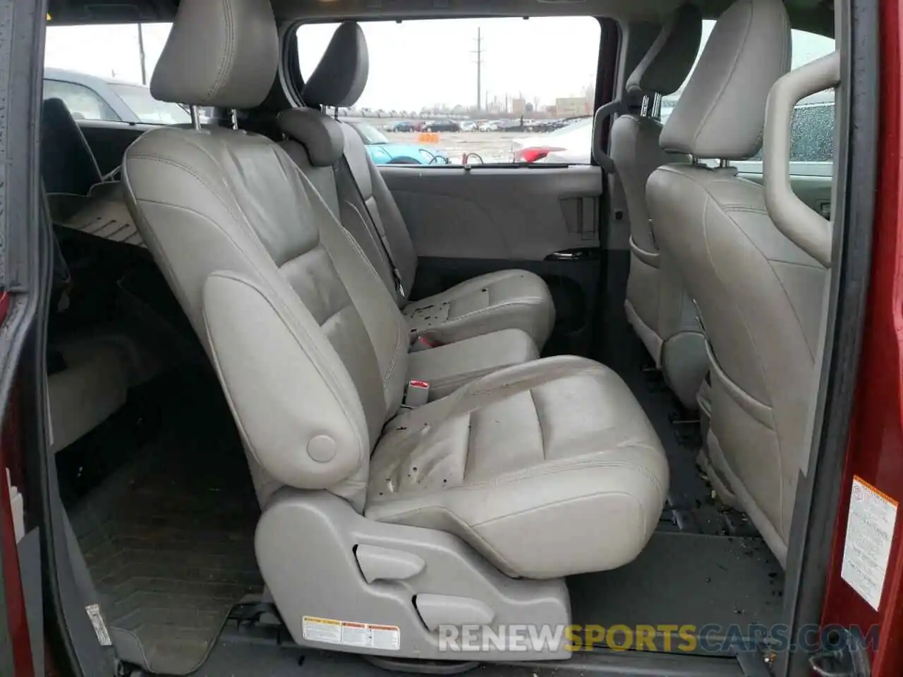 6 Фотография поврежденного автомобиля 5TDYZ3DC8KS991575 TOYOTA SIENNA 2019