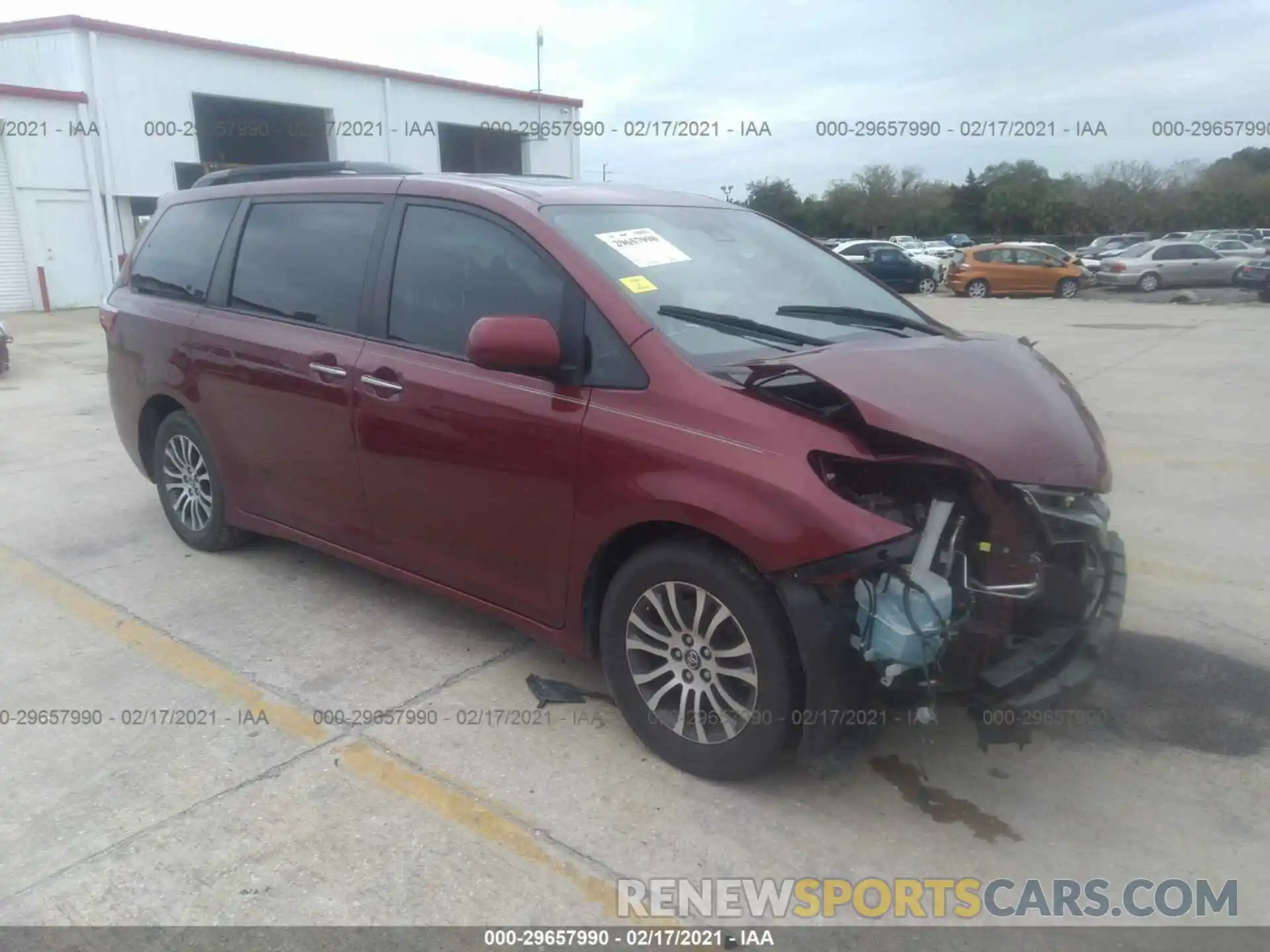 1 Photograph of a damaged car 5TDYZ3DC8KS996663 TOYOTA SIENNA 2019