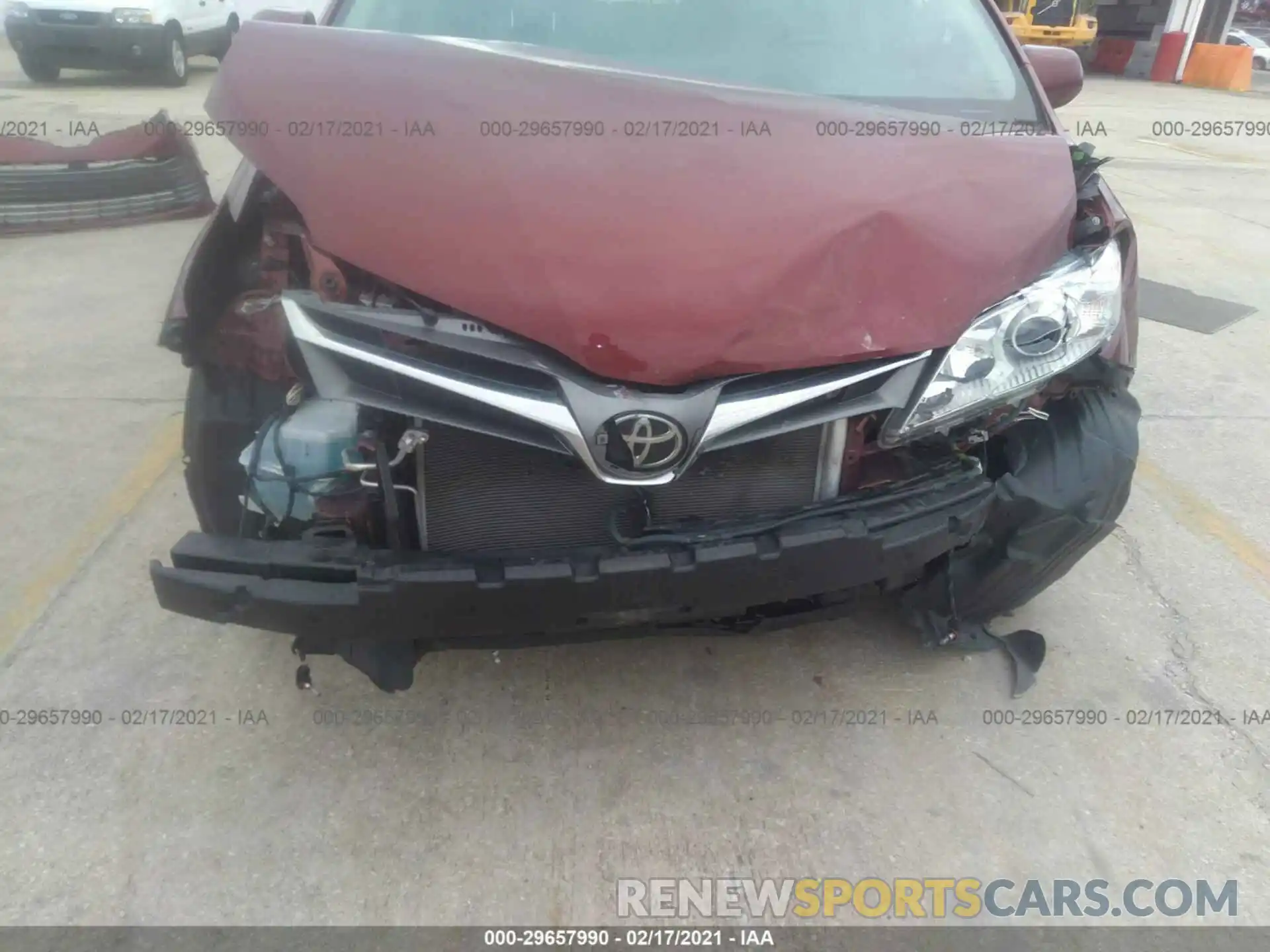 6 Photograph of a damaged car 5TDYZ3DC8KS996663 TOYOTA SIENNA 2019