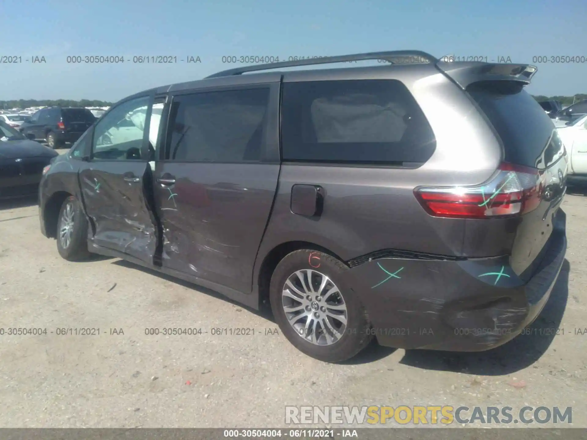 3 Фотография поврежденного автомобиля 5TDYZ3DC8KS996792 TOYOTA SIENNA 2019