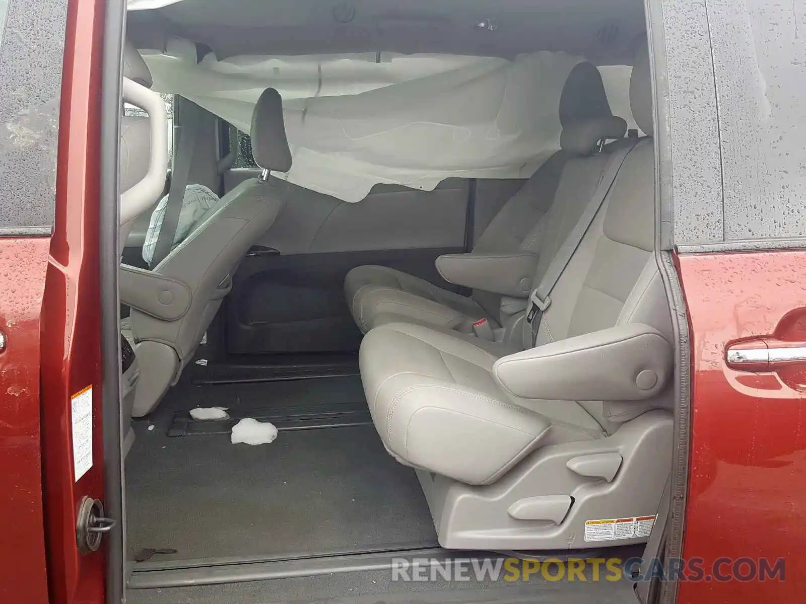 6 Photograph of a damaged car 5TDYZ3DC8KS998624 TOYOTA SIENNA 2019