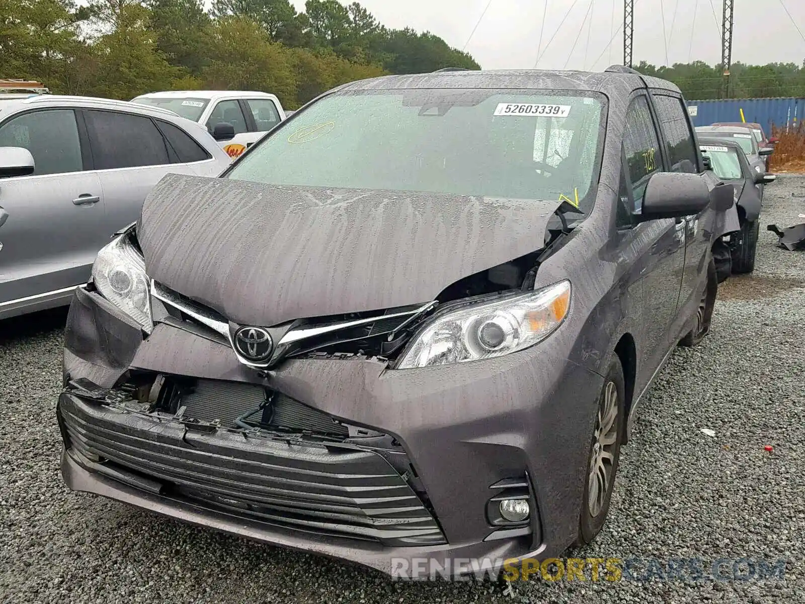 2 Photograph of a damaged car 5TDYZ3DC8KS999773 TOYOTA SIENNA 2019