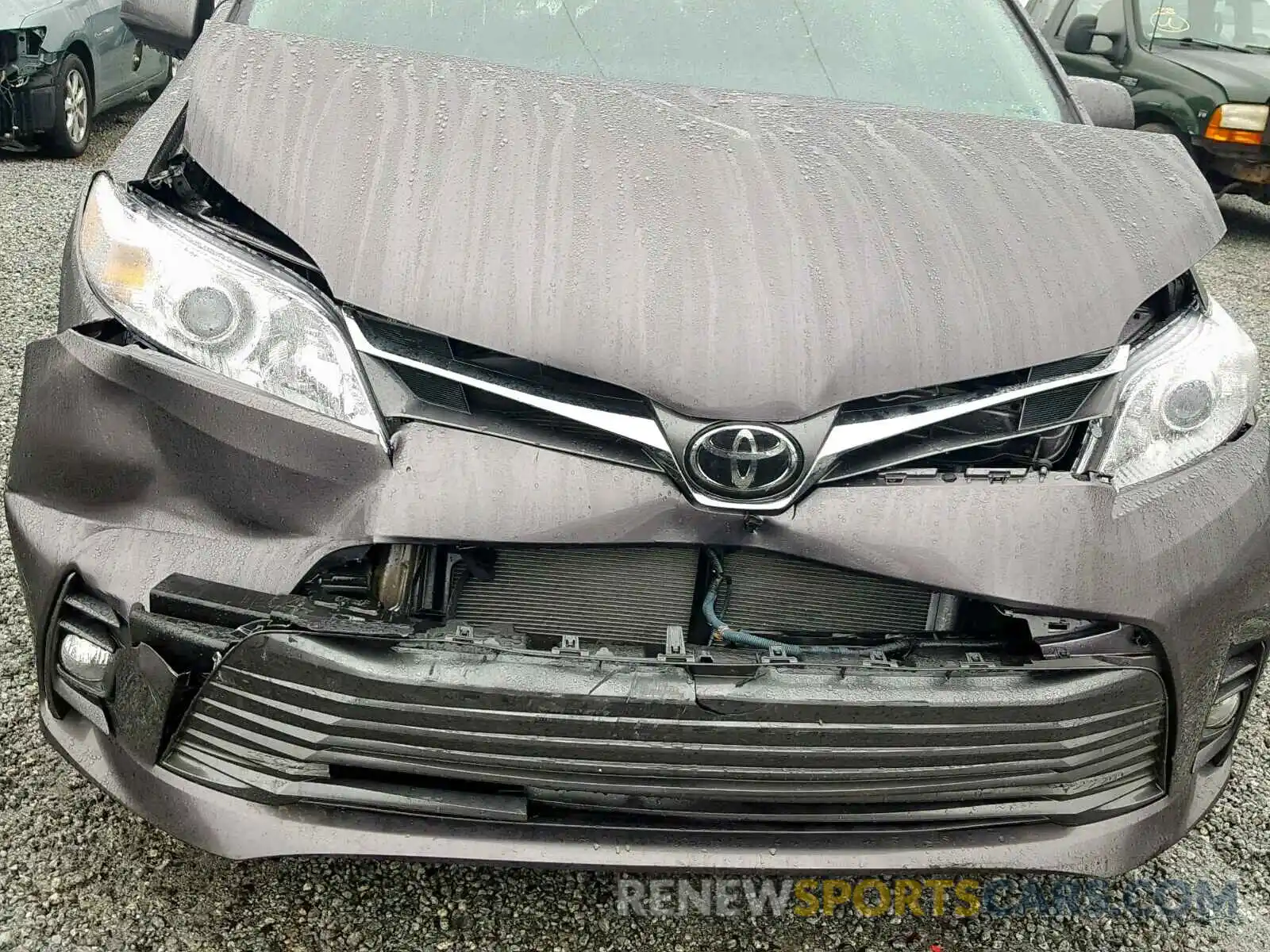 7 Photograph of a damaged car 5TDYZ3DC8KS999773 TOYOTA SIENNA 2019