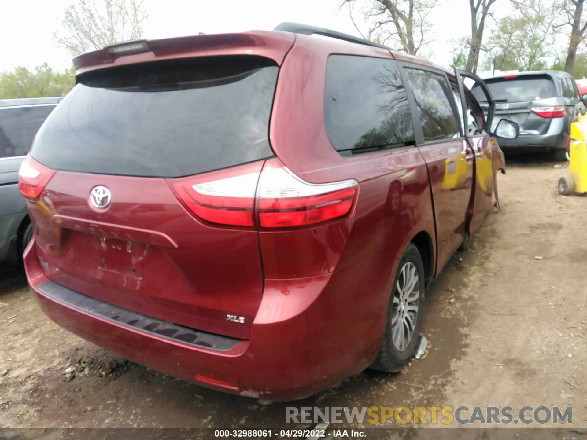 4 Фотография поврежденного автомобиля 5TDYZ3DC9KS001291 TOYOTA SIENNA 2019