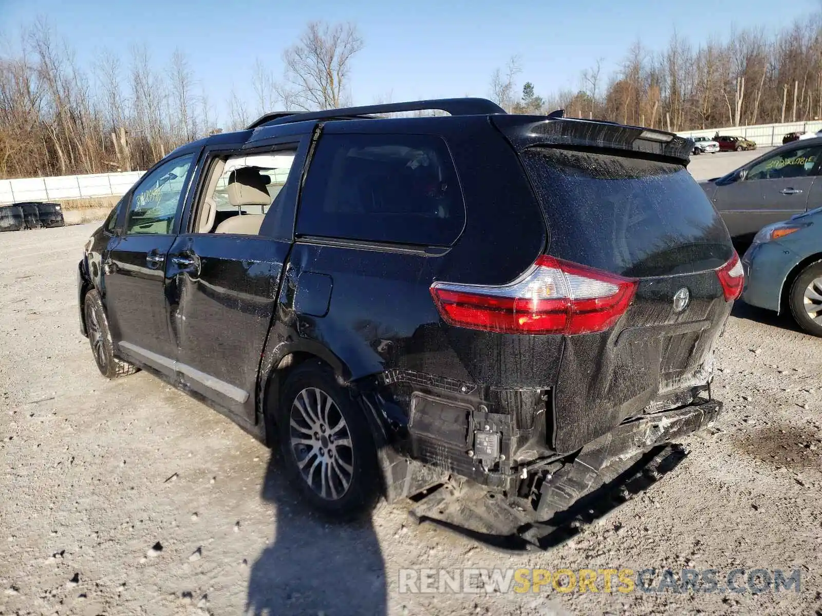 3 Фотография поврежденного автомобиля 5TDYZ3DC9KS001680 TOYOTA SIENNA 2019