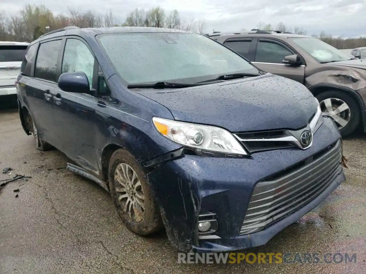 1 Photograph of a damaged car 5TDYZ3DC9KS002831 TOYOTA SIENNA 2019