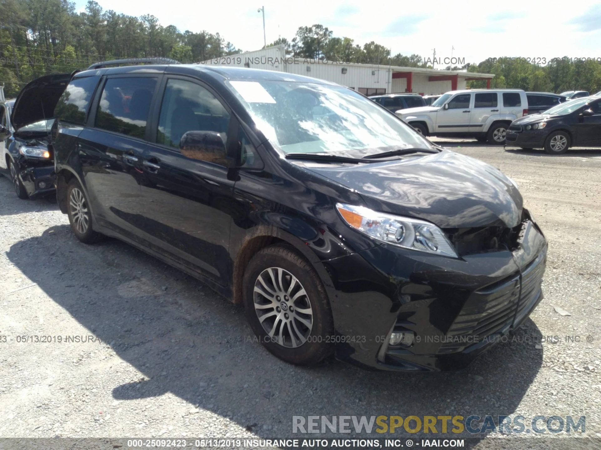 1 Photograph of a damaged car 5TDYZ3DC9KS003168 TOYOTA SIENNA 2019