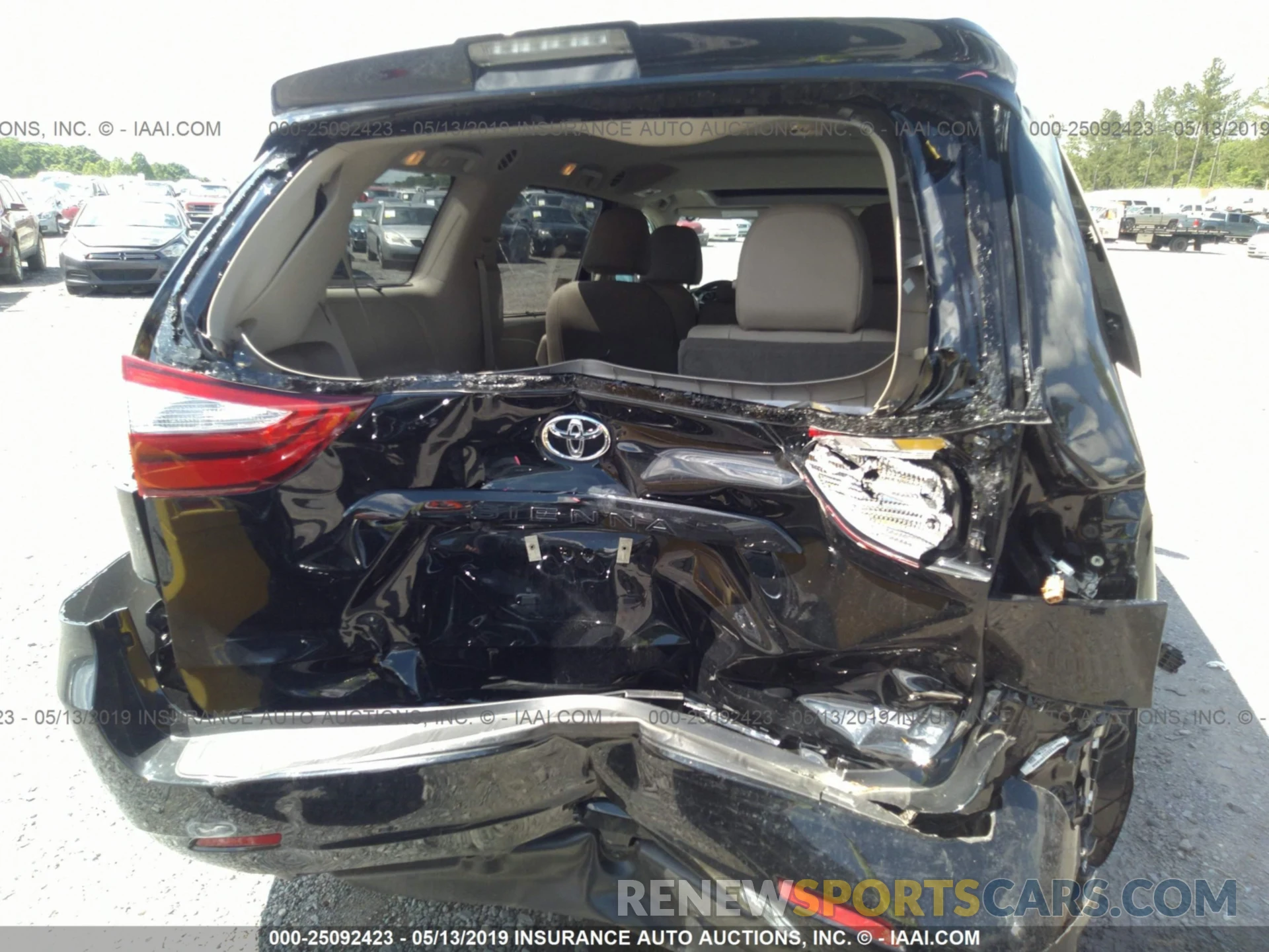 6 Photograph of a damaged car 5TDYZ3DC9KS003168 TOYOTA SIENNA 2019