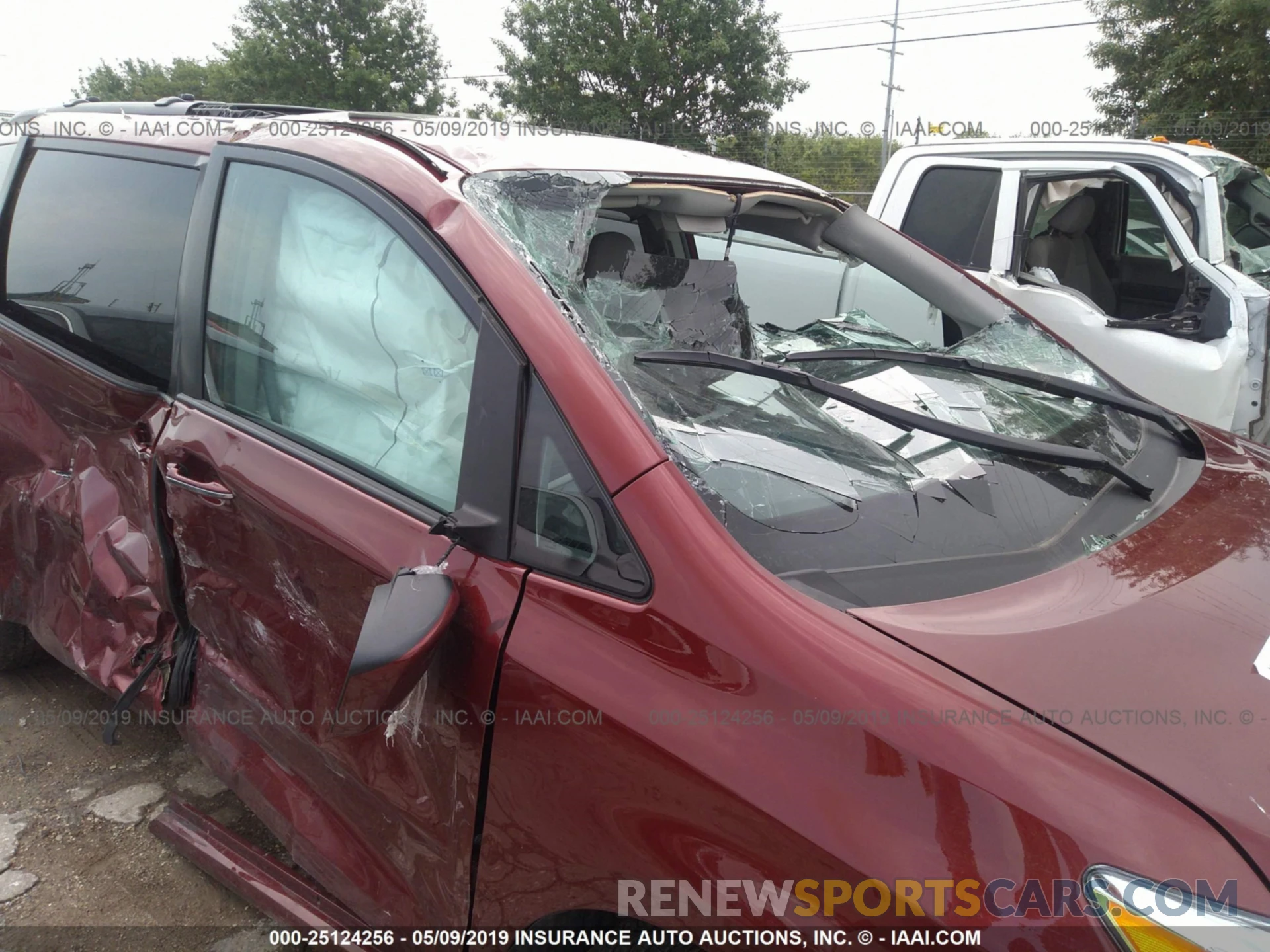 6 Photograph of a damaged car 5TDYZ3DC9KS004076 TOYOTA SIENNA 2019