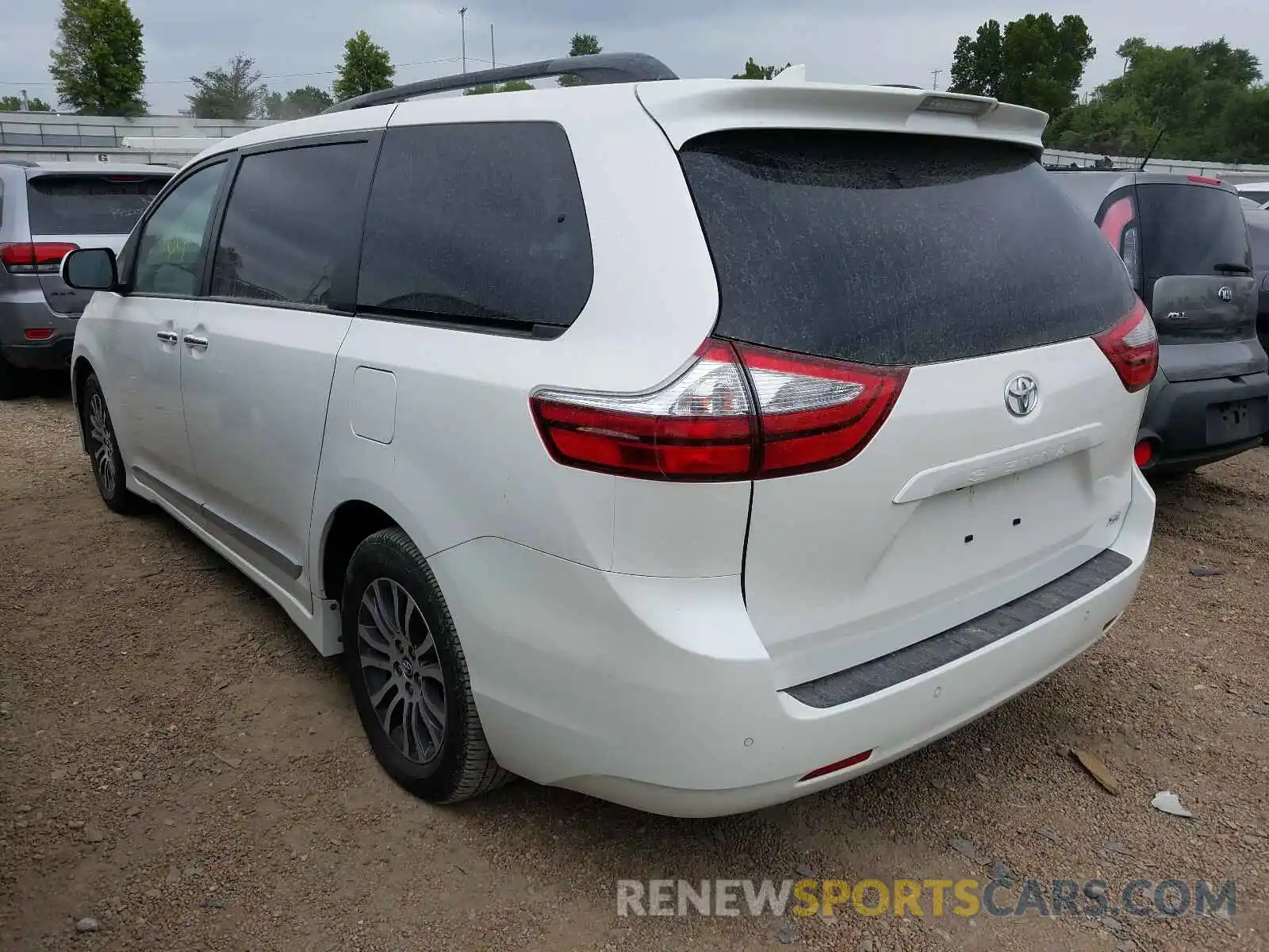 3 Фотография поврежденного автомобиля 5TDYZ3DC9KS007172 TOYOTA SIENNA 2019