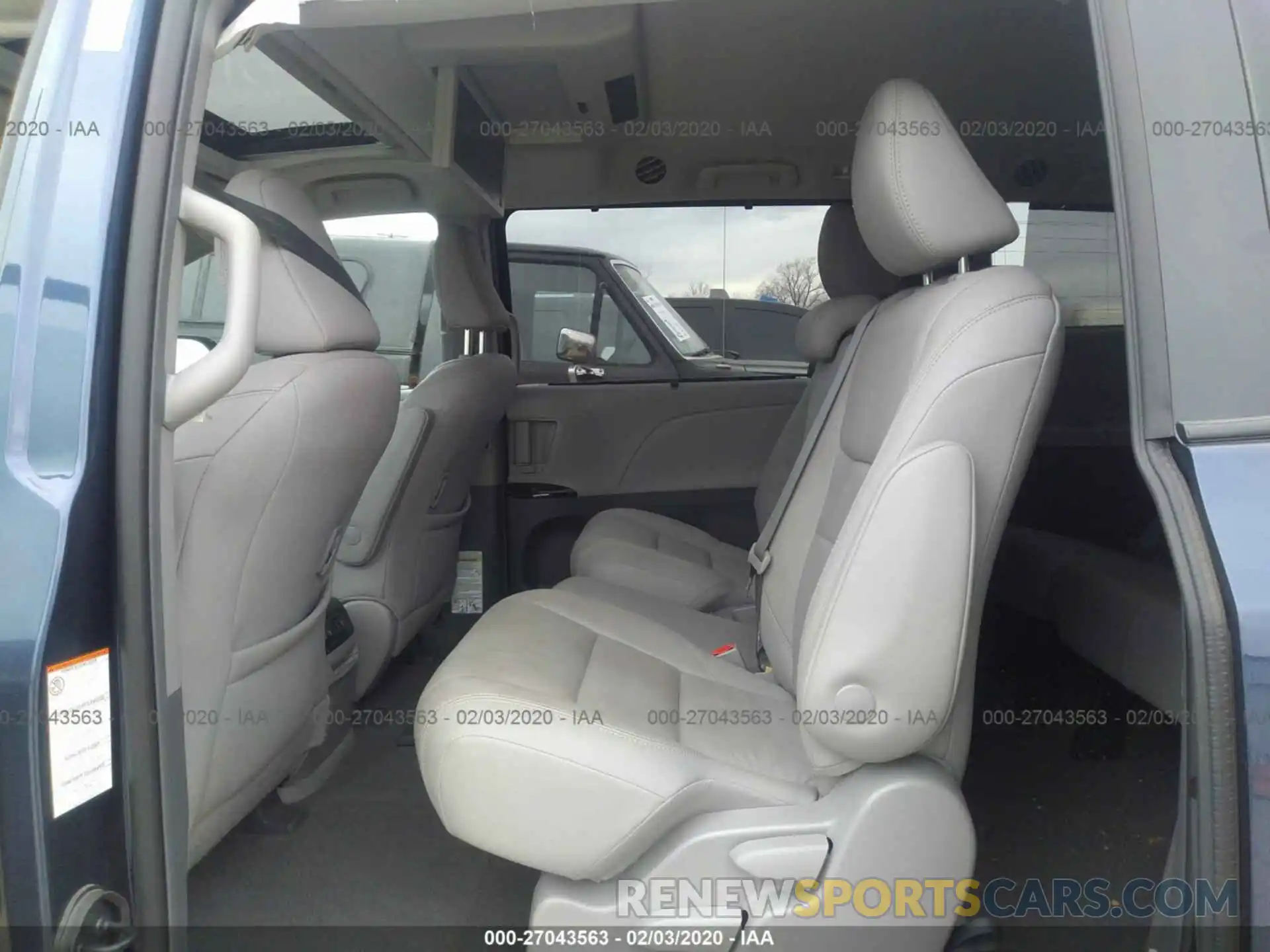 8 Фотография поврежденного автомобиля 5TDYZ3DC9KS014767 TOYOTA SIENNA 2019