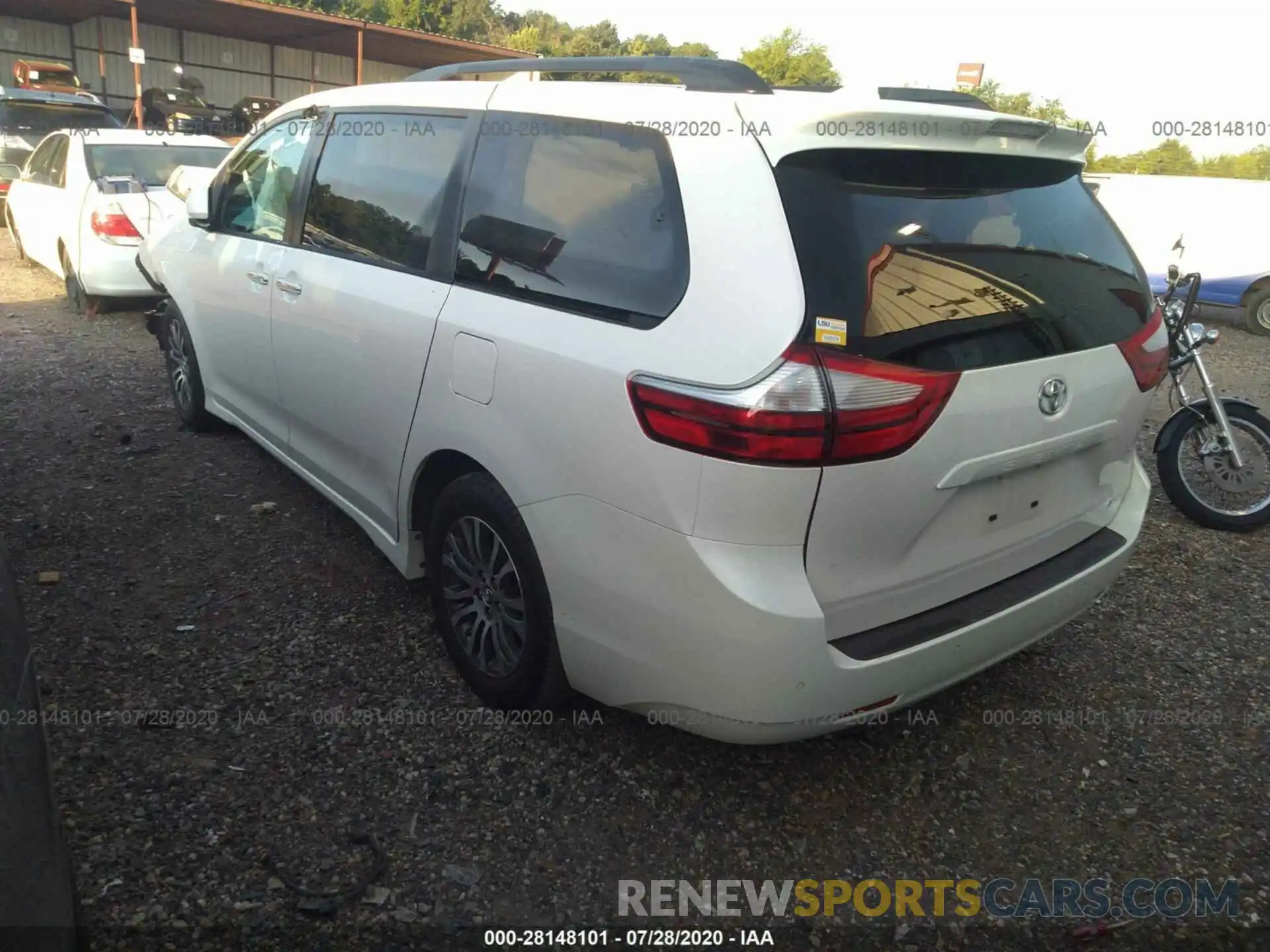 3 Фотография поврежденного автомобиля 5TDYZ3DC9KS016647 TOYOTA SIENNA 2019