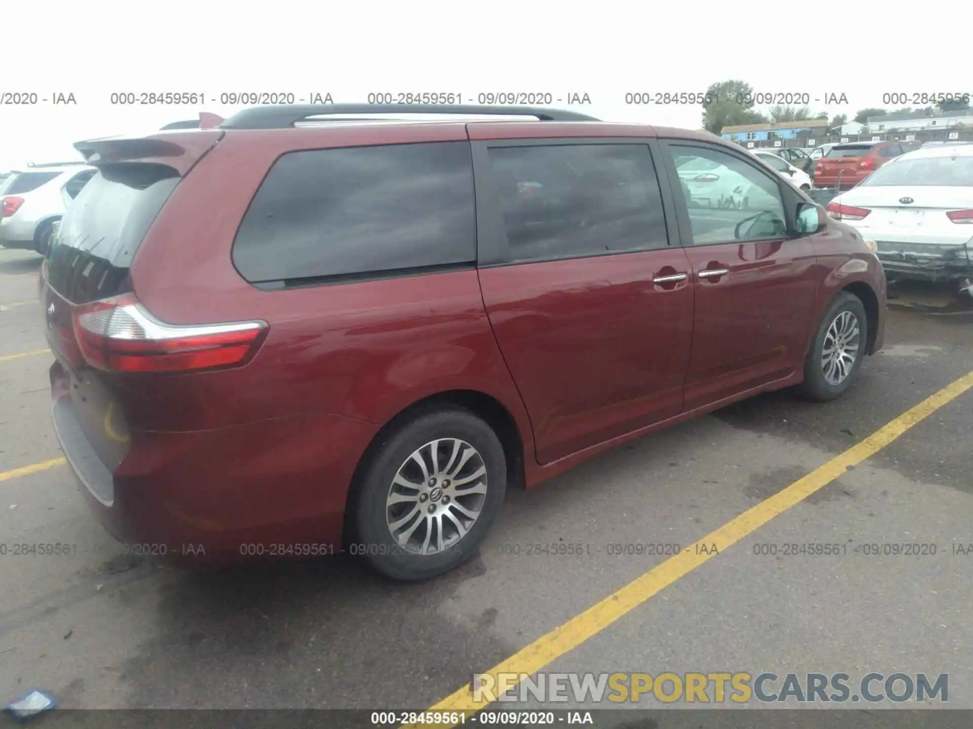 4 Фотография поврежденного автомобиля 5TDYZ3DC9KS017376 TOYOTA SIENNA 2019