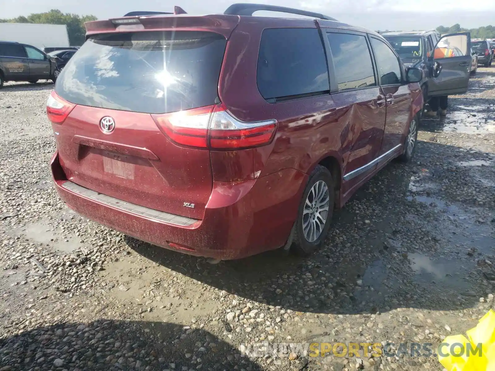 4 Фотография поврежденного автомобиля 5TDYZ3DC9KS973652 TOYOTA SIENNA 2019