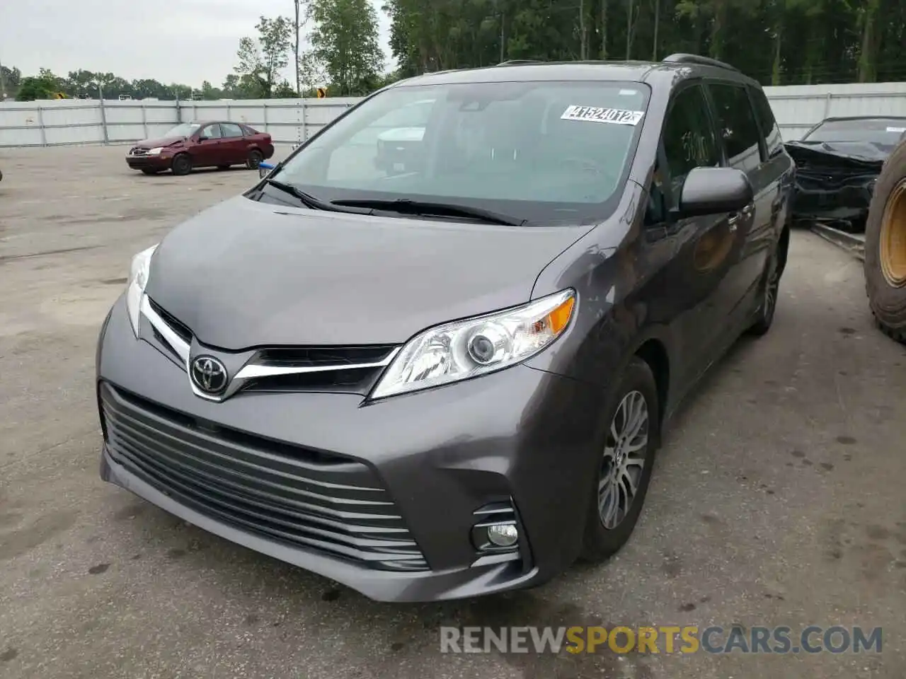 2 Photograph of a damaged car 5TDYZ3DC9KS978365 TOYOTA SIENNA 2019