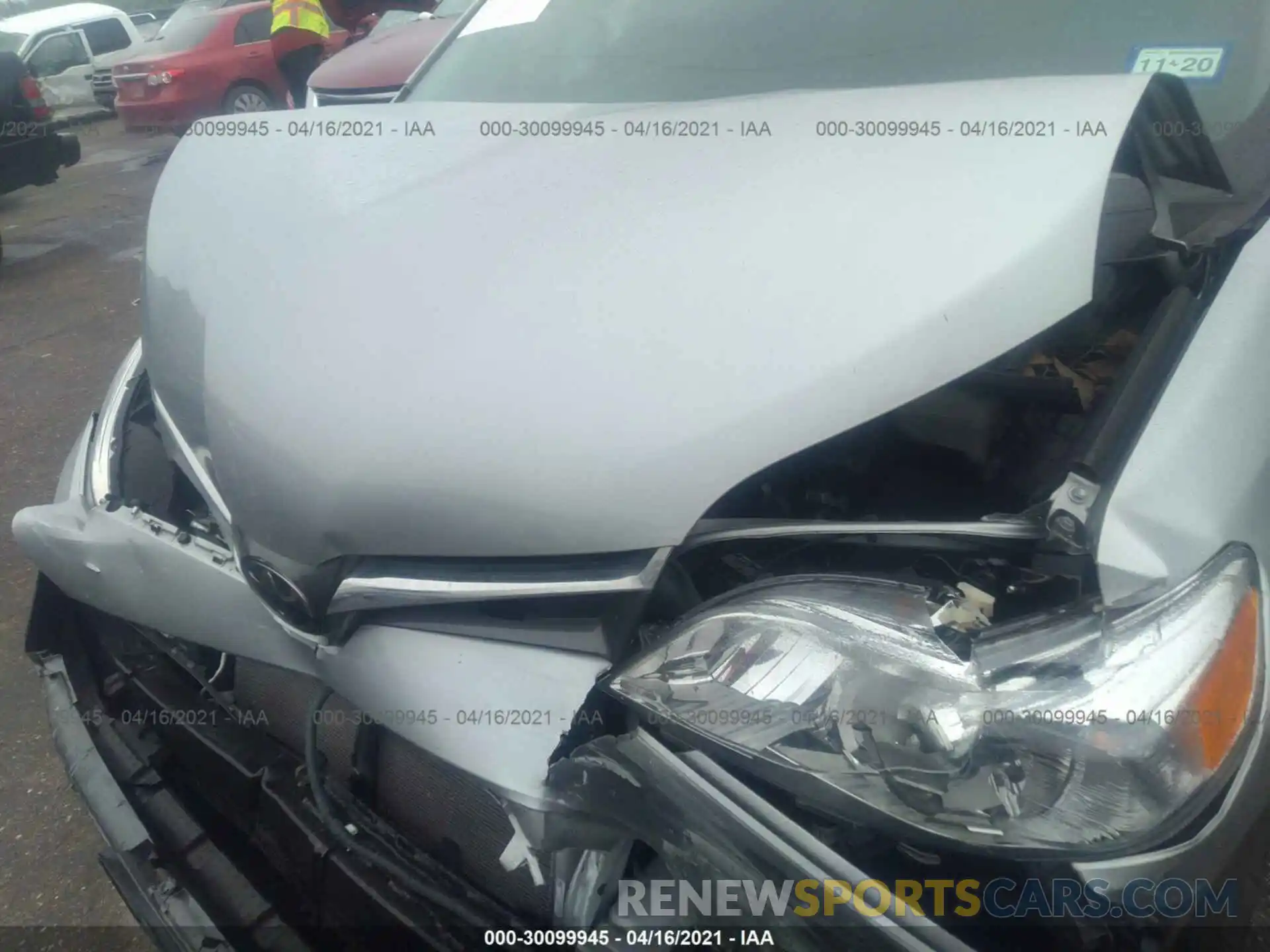 10 Photograph of a damaged car 5TDYZ3DC9KS979273 TOYOTA SIENNA 2019