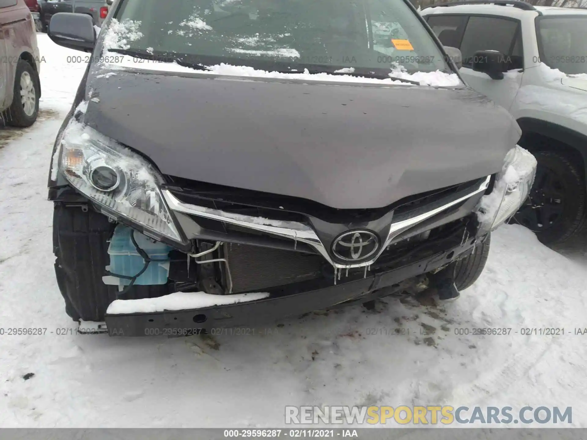 6 Photograph of a damaged car 5TDYZ3DC9KS980729 TOYOTA SIENNA 2019