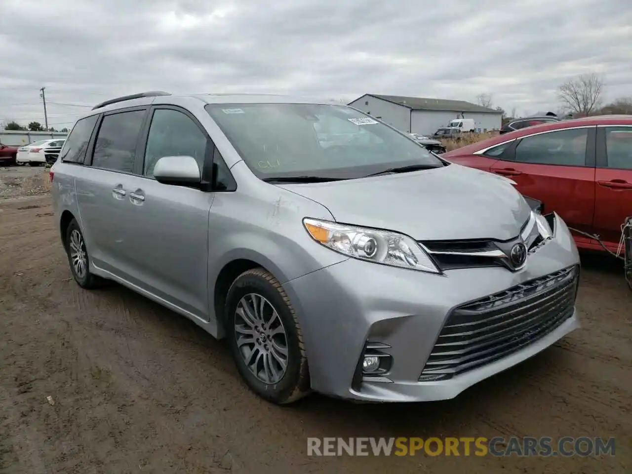 1 Фотография поврежденного автомобиля 5TDYZ3DC9KS984926 TOYOTA SIENNA 2019