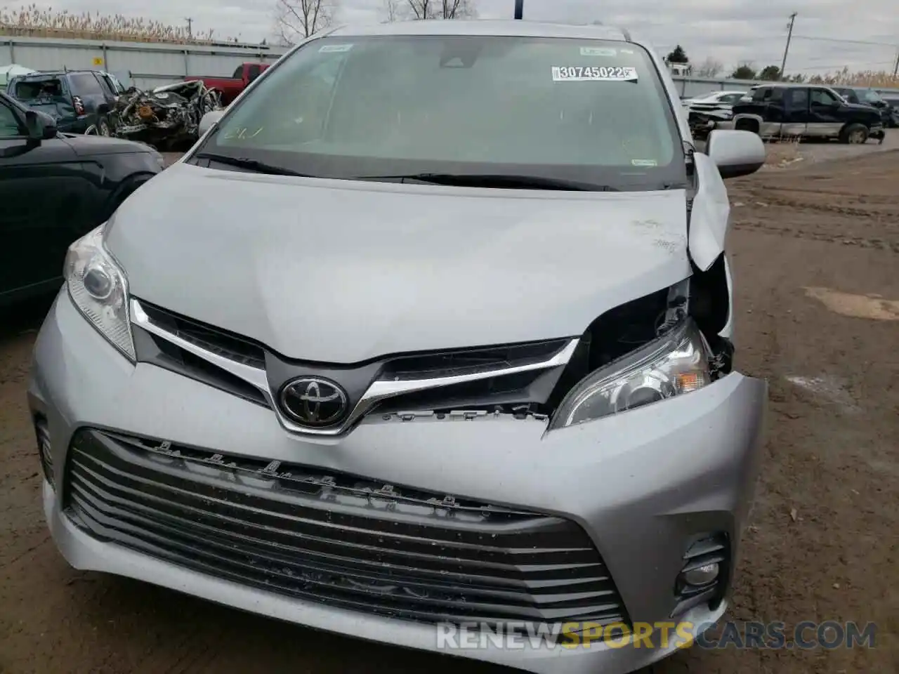 9 Фотография поврежденного автомобиля 5TDYZ3DC9KS984926 TOYOTA SIENNA 2019