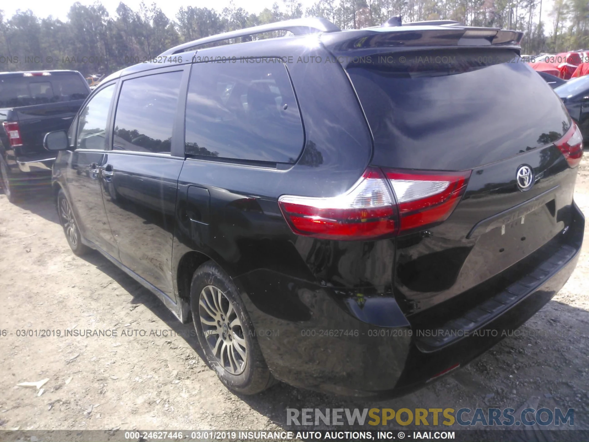 3 Фотография поврежденного автомобиля 5TDYZ3DC9KS989155 TOYOTA SIENNA 2019