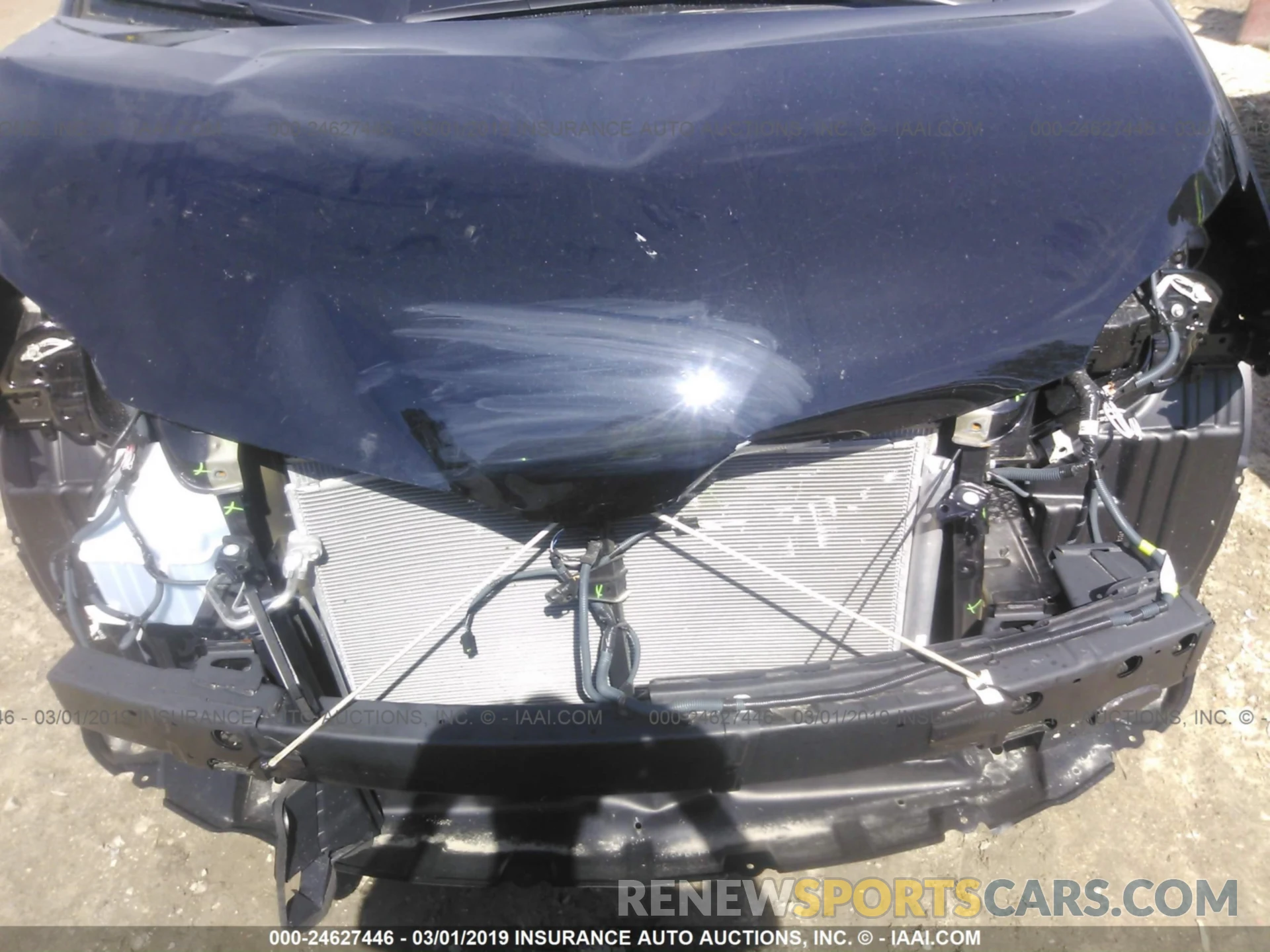 6 Photograph of a damaged car 5TDYZ3DC9KS989155 TOYOTA SIENNA 2019