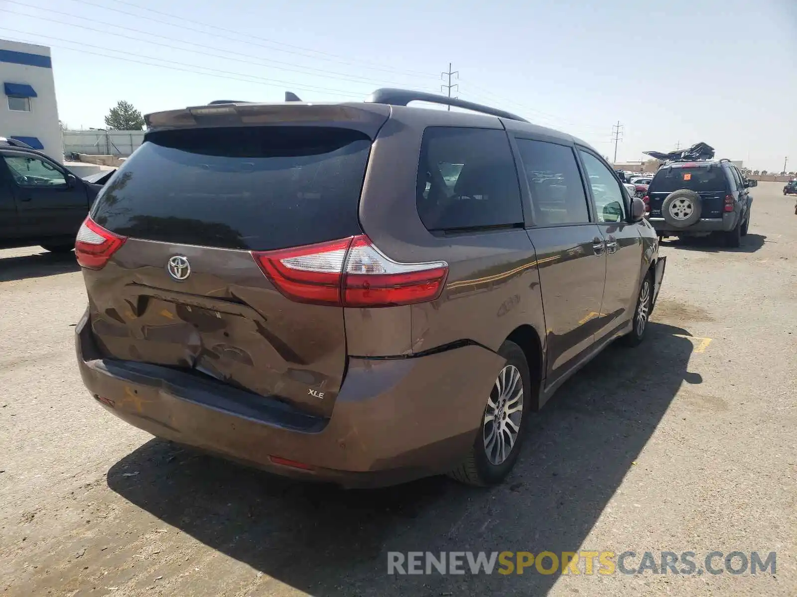 4 Фотография поврежденного автомобиля 5TDYZ3DC9KS994808 TOYOTA SIENNA 2019