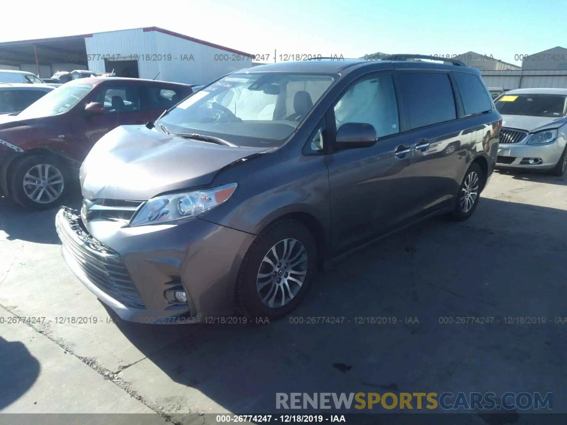 2 Photograph of a damaged car 5TDYZ3DC9KS997224 TOYOTA SIENNA 2019