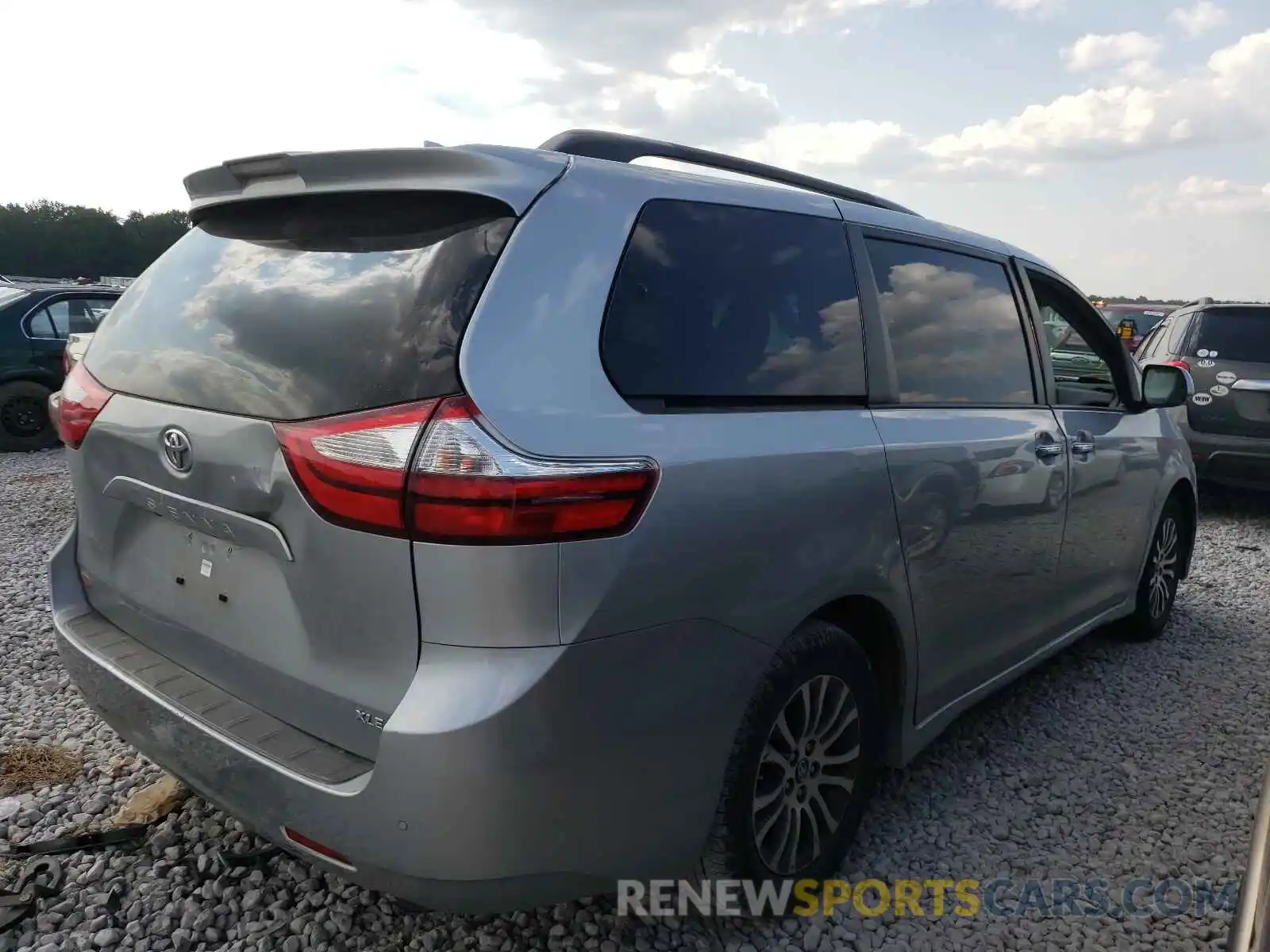 4 Фотография поврежденного автомобиля 5TDYZ3DC9KS998258 TOYOTA SIENNA 2019