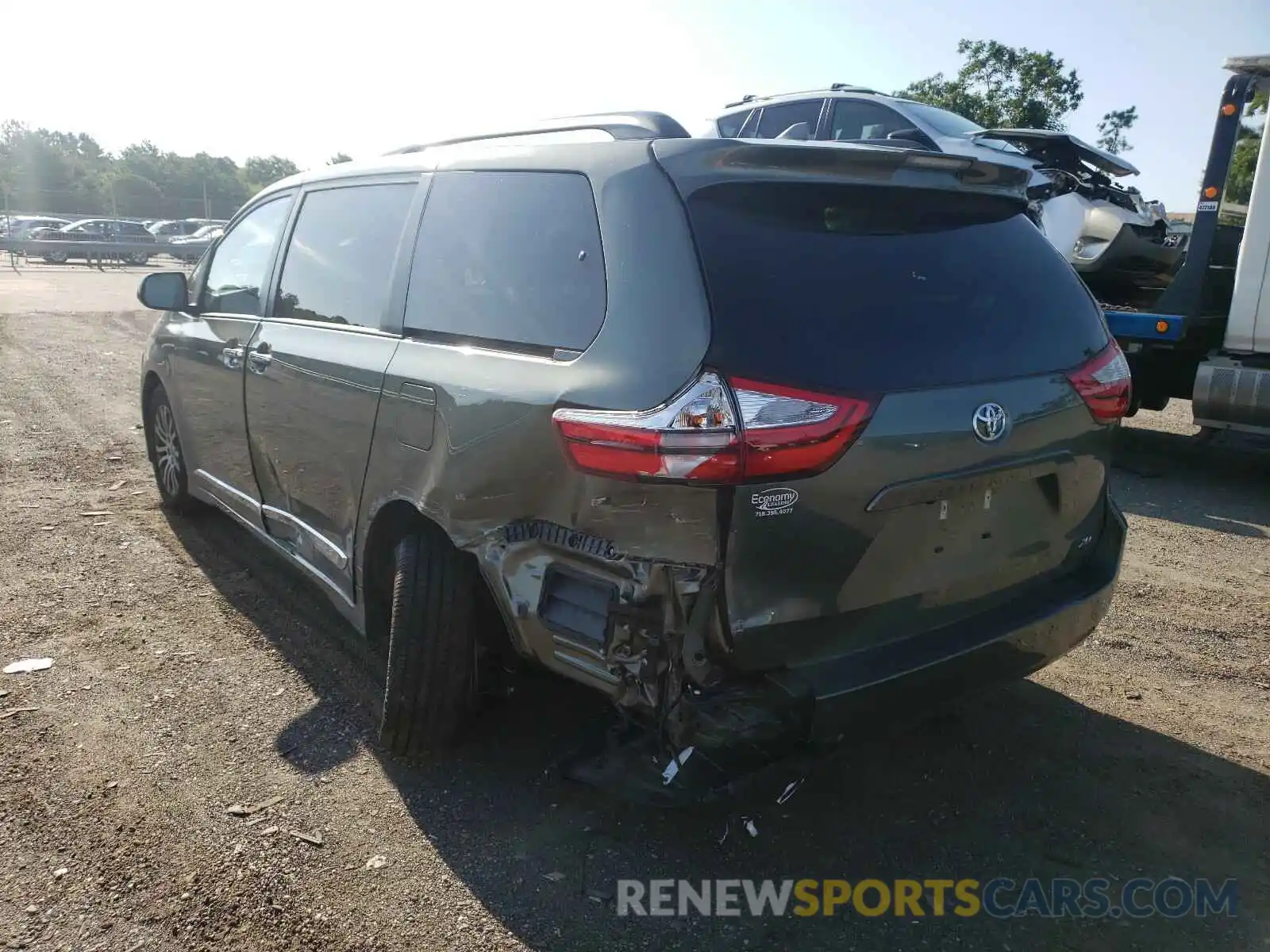 3 Фотография поврежденного автомобиля 5TDYZ3DCXKS001266 TOYOTA SIENNA 2019