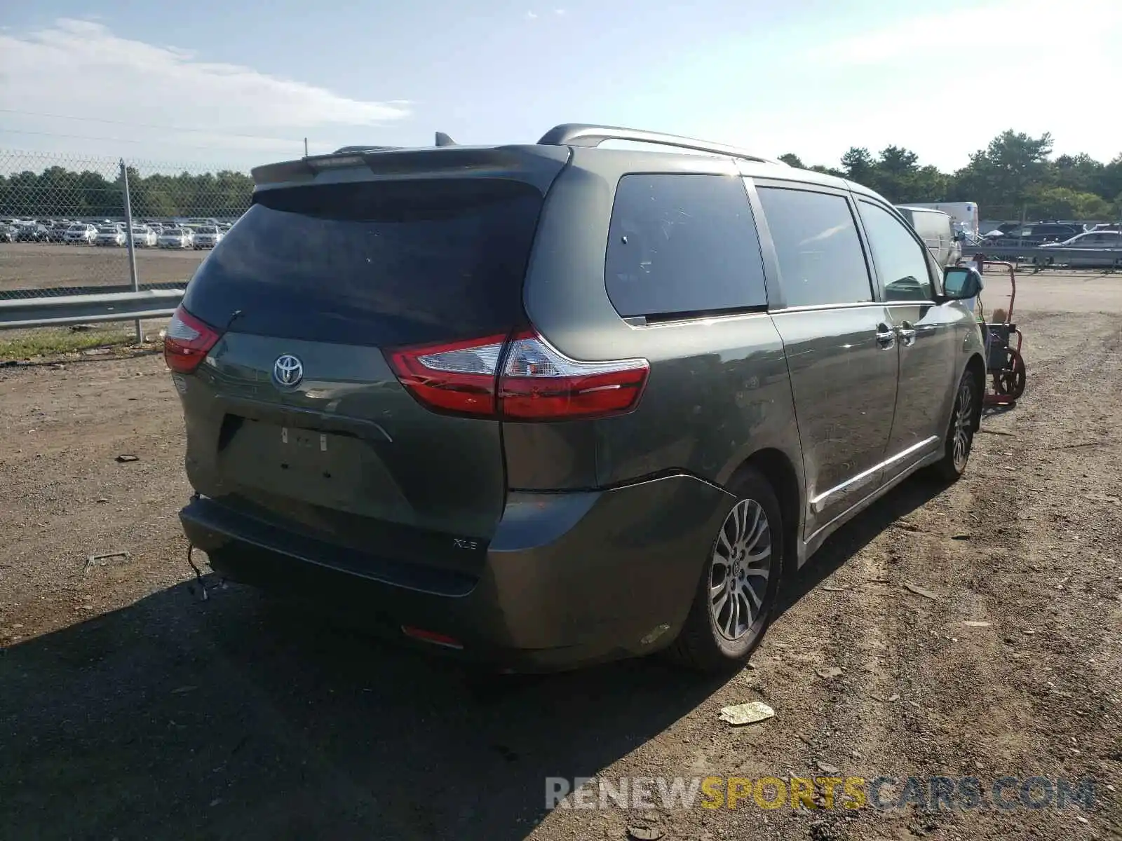 4 Фотография поврежденного автомобиля 5TDYZ3DCXKS001266 TOYOTA SIENNA 2019