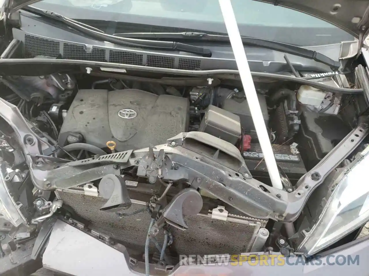 7 Photograph of a damaged car 5TDYZ3DCXKS003910 TOYOTA SIENNA 2019