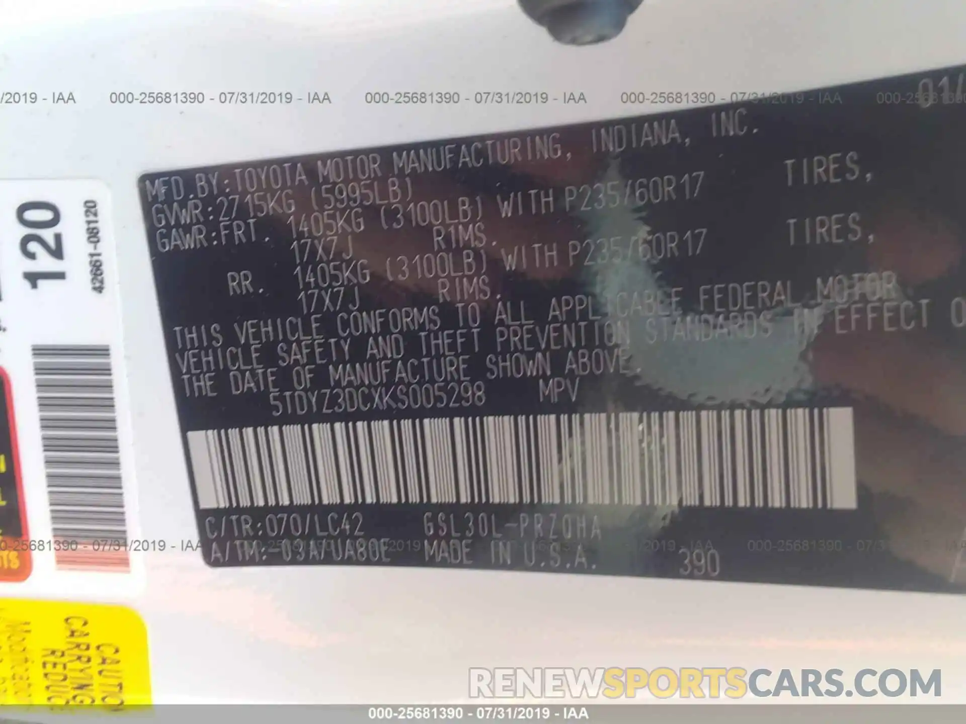 9 Photograph of a damaged car 5TDYZ3DCXKS005298 TOYOTA SIENNA 2019