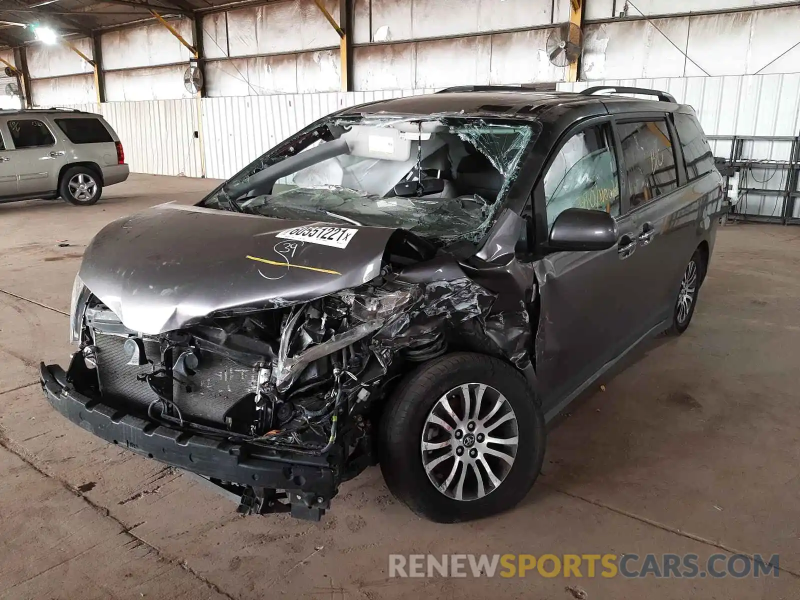 2 Photograph of a damaged car 5TDYZ3DCXKS009173 TOYOTA SIENNA 2019