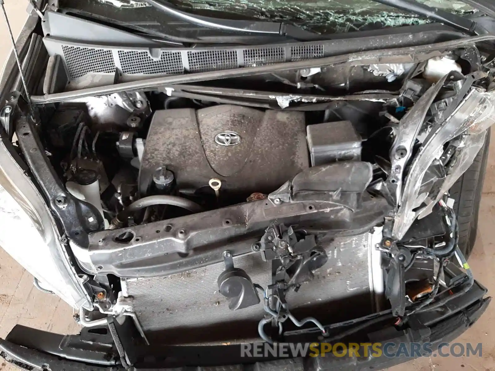 7 Photograph of a damaged car 5TDYZ3DCXKS009173 TOYOTA SIENNA 2019