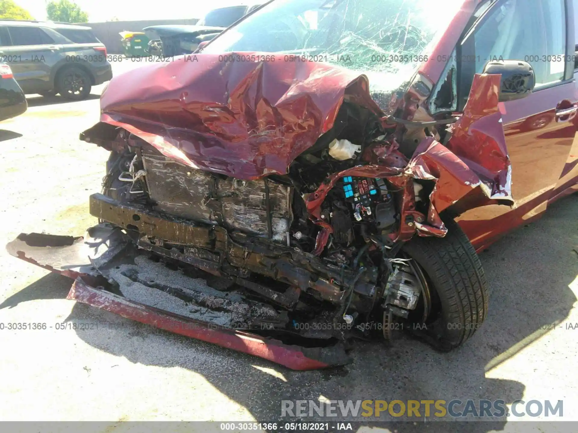 6 Photograph of a damaged car 5TDYZ3DCXKS013059 TOYOTA SIENNA 2019