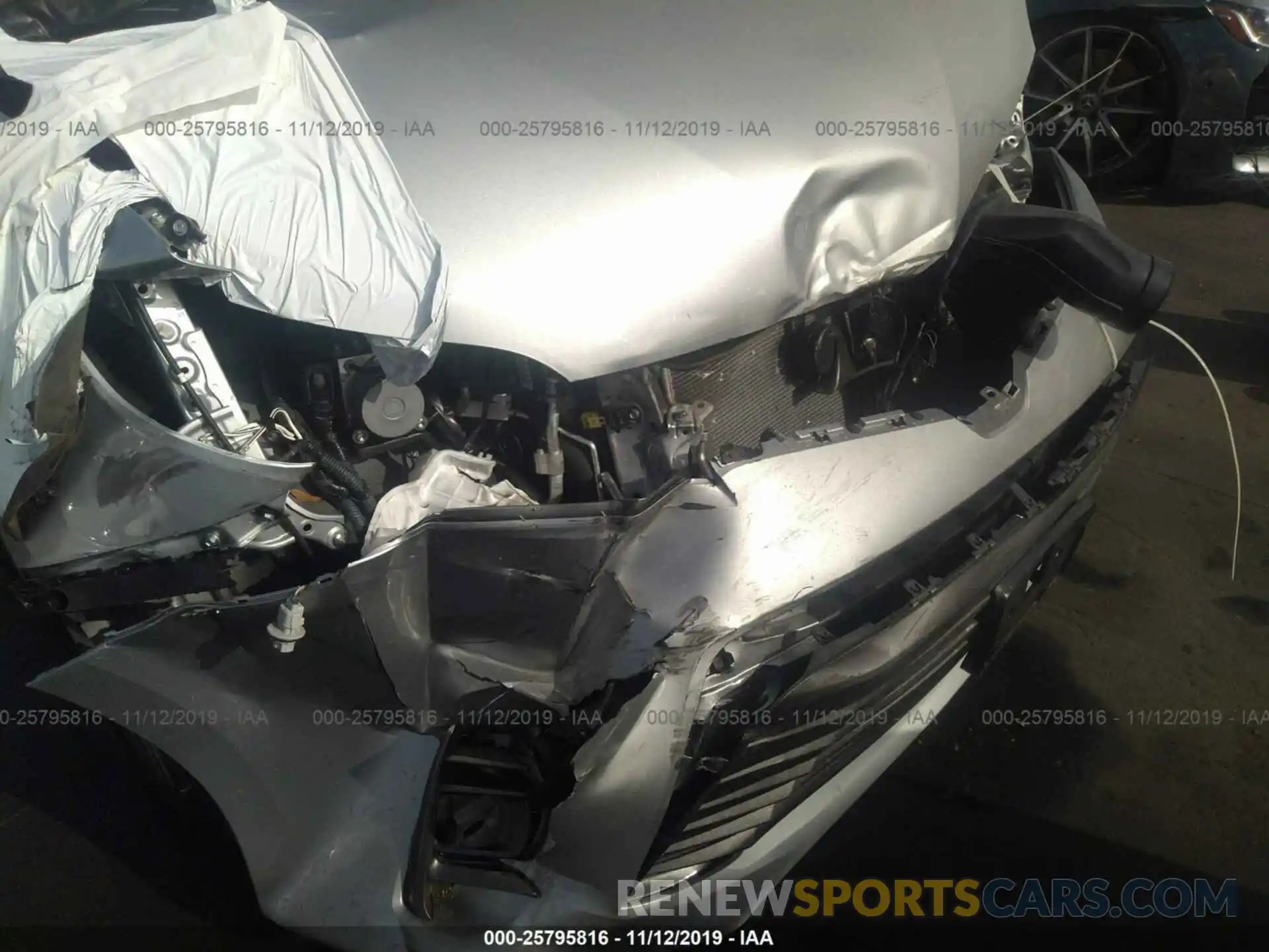 6 Photograph of a damaged car 5TDYZ3DCXKS013238 TOYOTA SIENNA 2019