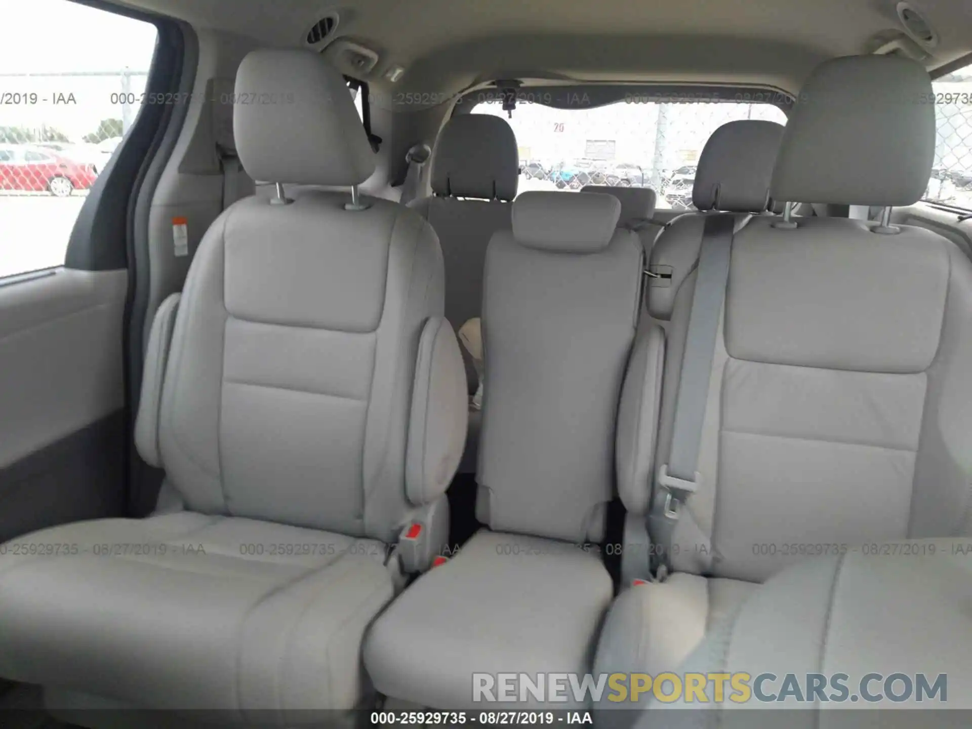 8 Фотография поврежденного автомобиля 5TDYZ3DCXKS013367 TOYOTA SIENNA 2019