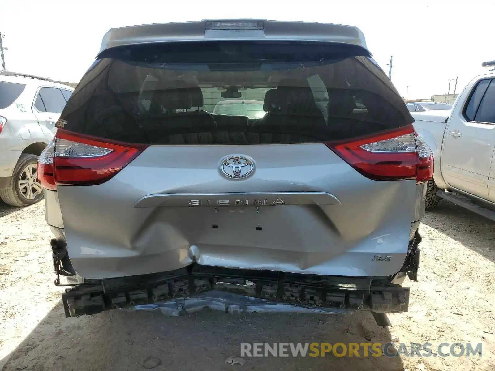 9 Фотография поврежденного автомобиля 5TDYZ3DCXKS014194 TOYOTA SIENNA 2019