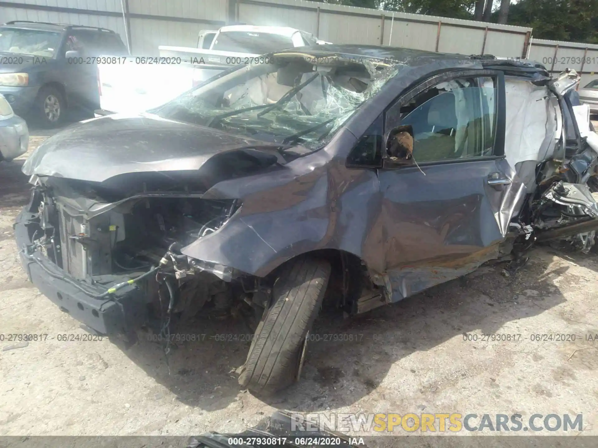 2 Photograph of a damaged car 5TDYZ3DCXKS015474 TOYOTA SIENNA 2019