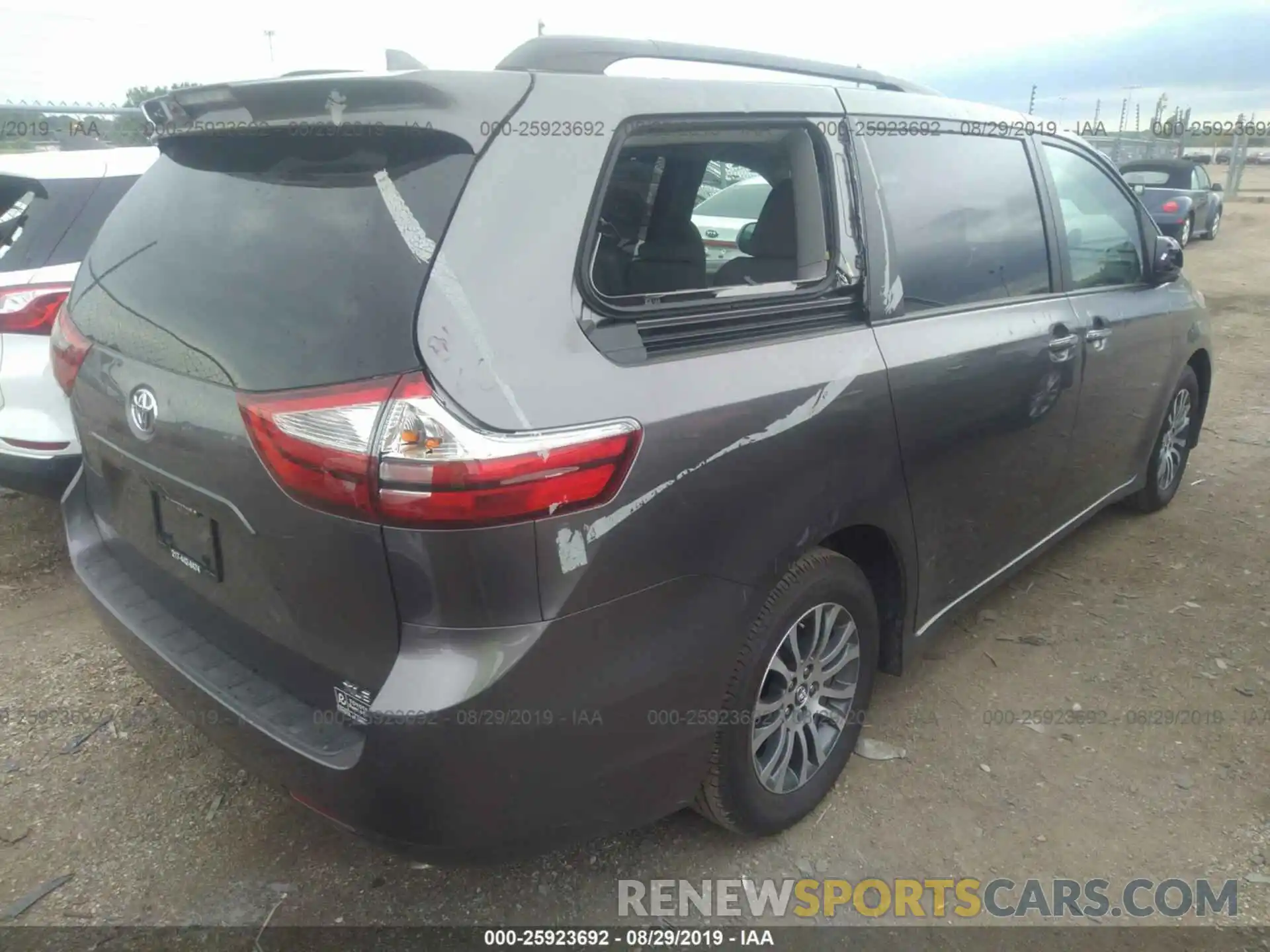 4 Фотография поврежденного автомобиля 5TDYZ3DCXKS017791 TOYOTA SIENNA 2019