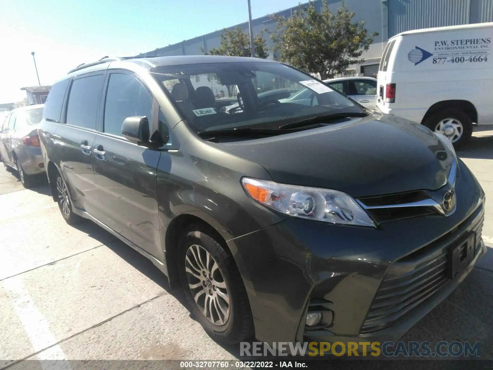 1 Фотография поврежденного автомобиля 5TDYZ3DCXKS018763 TOYOTA SIENNA 2019