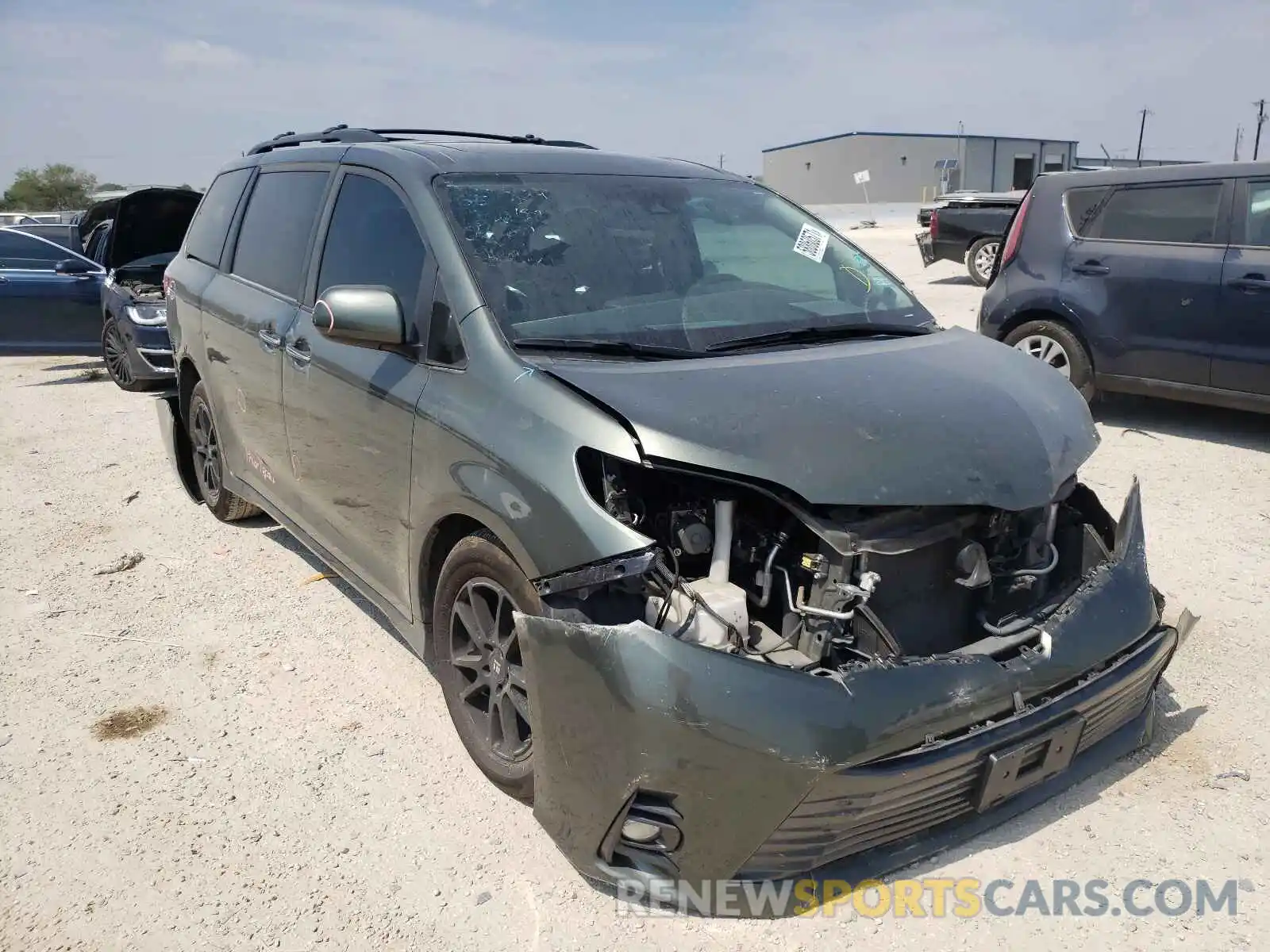 1 Photograph of a damaged car 5TDYZ3DCXKS966628 TOYOTA SIENNA 2019