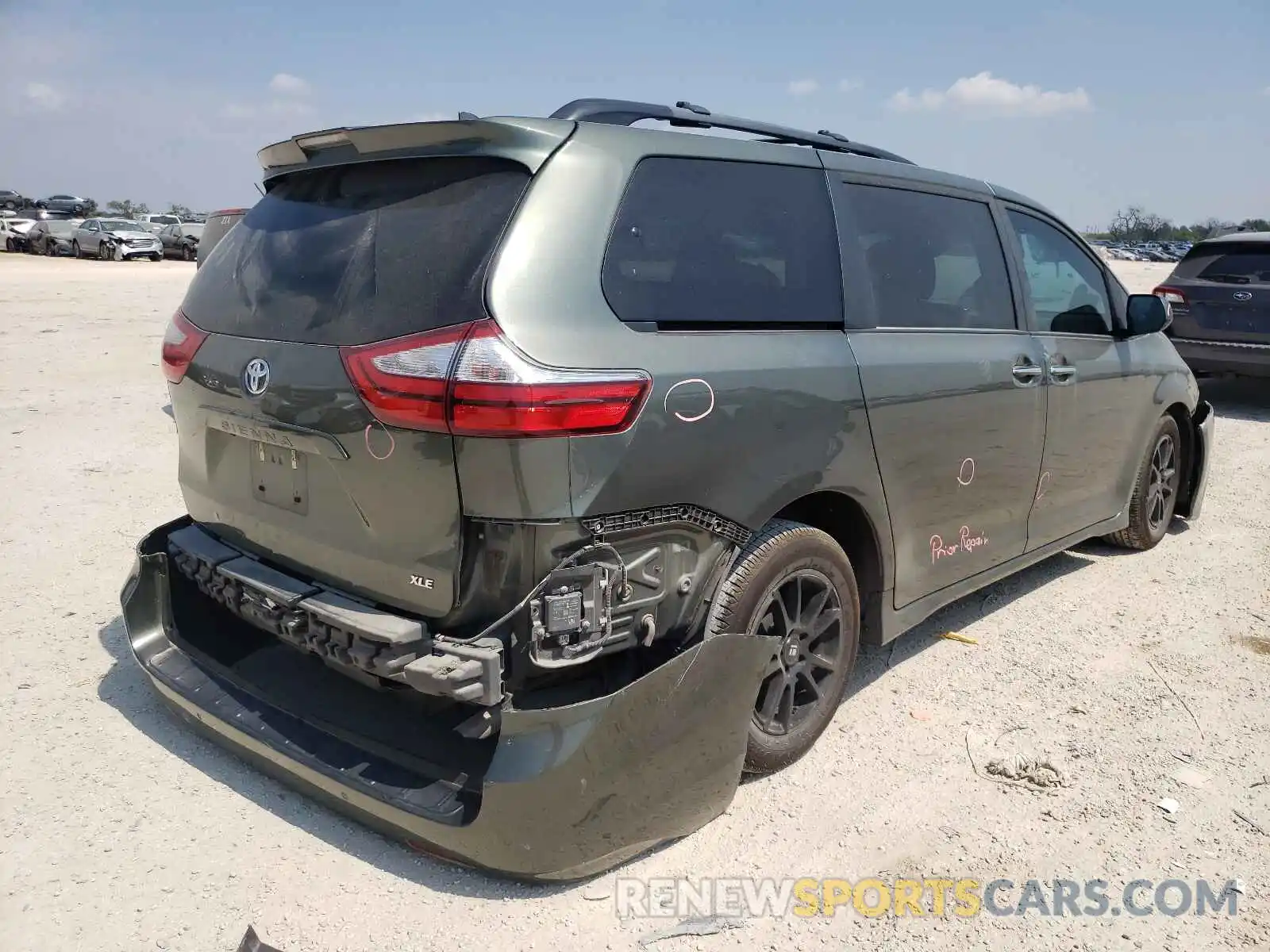 4 Фотография поврежденного автомобиля 5TDYZ3DCXKS966628 TOYOTA SIENNA 2019