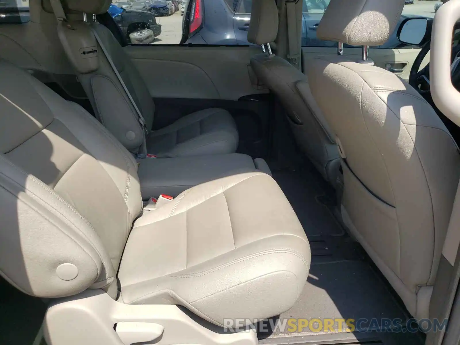 6 Фотография поврежденного автомобиля 5TDYZ3DCXKS966628 TOYOTA SIENNA 2019