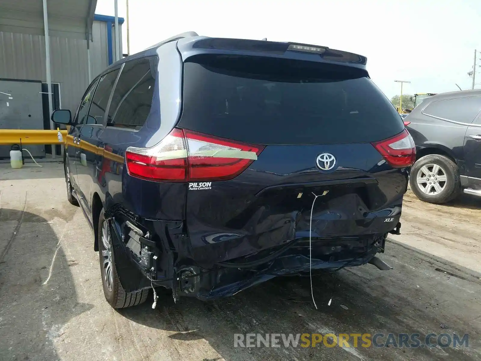 3 Photograph of a damaged car 5TDYZ3DCXKS966855 TOYOTA SIENNA 2019